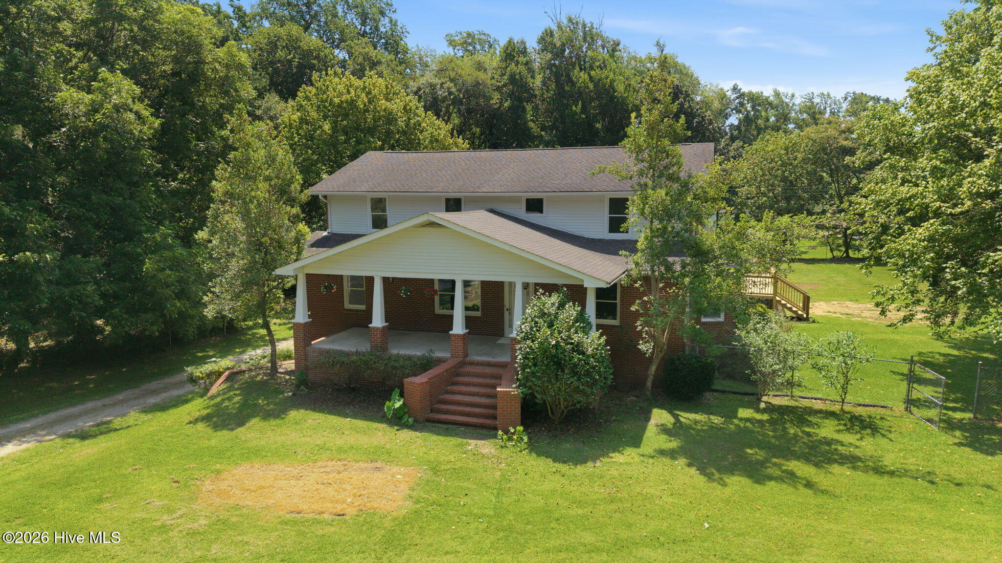 581 Post Road Property Photo 13