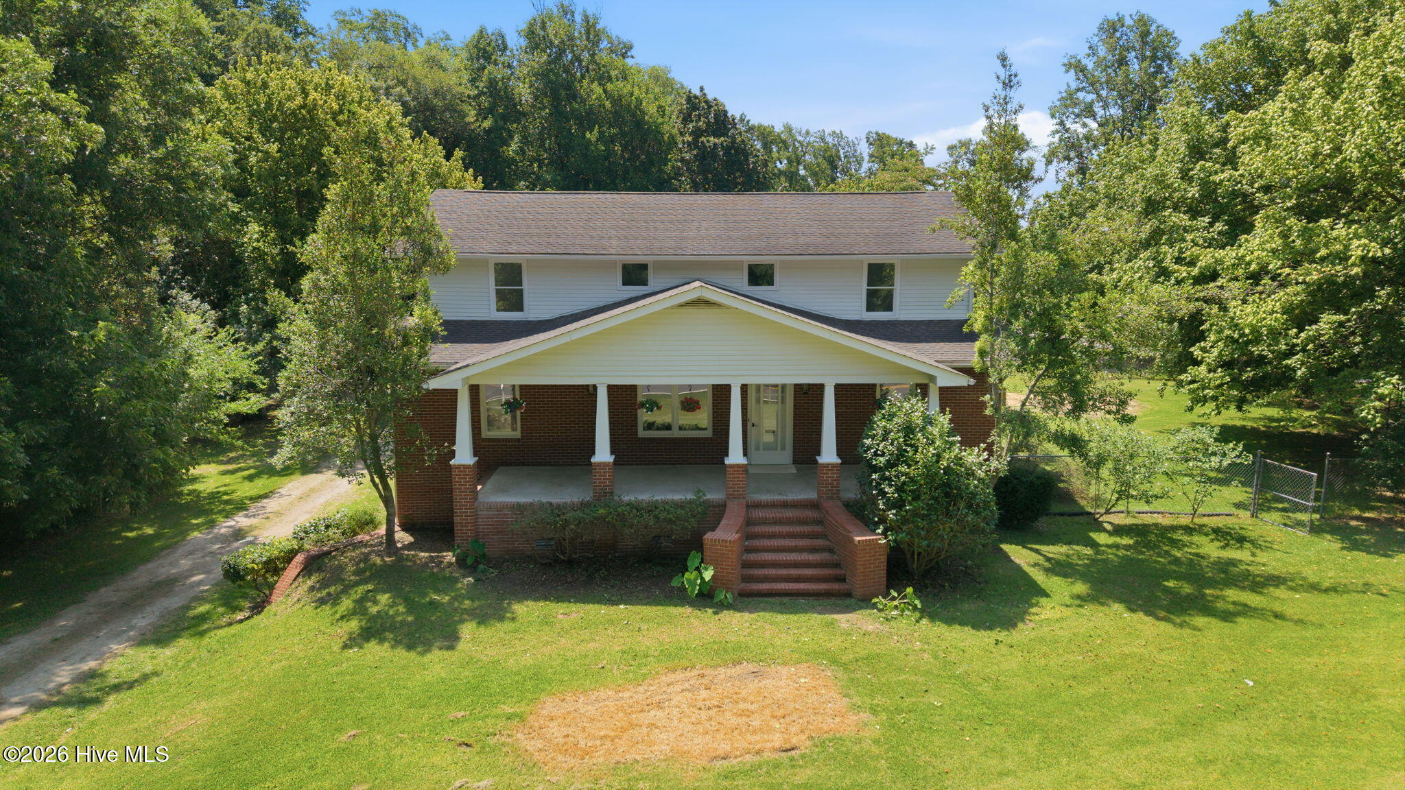 581 Post Road Property Photo 14