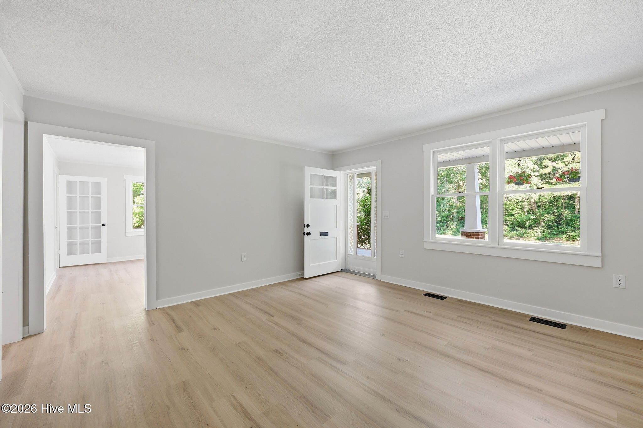 581 Post Road Property Photo 24