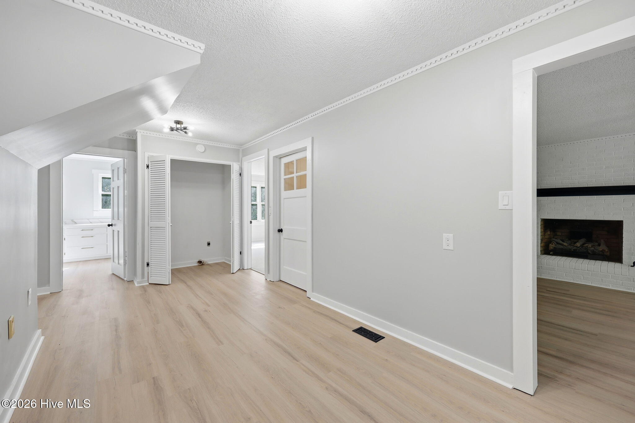 581 Post Road Property Photo 34