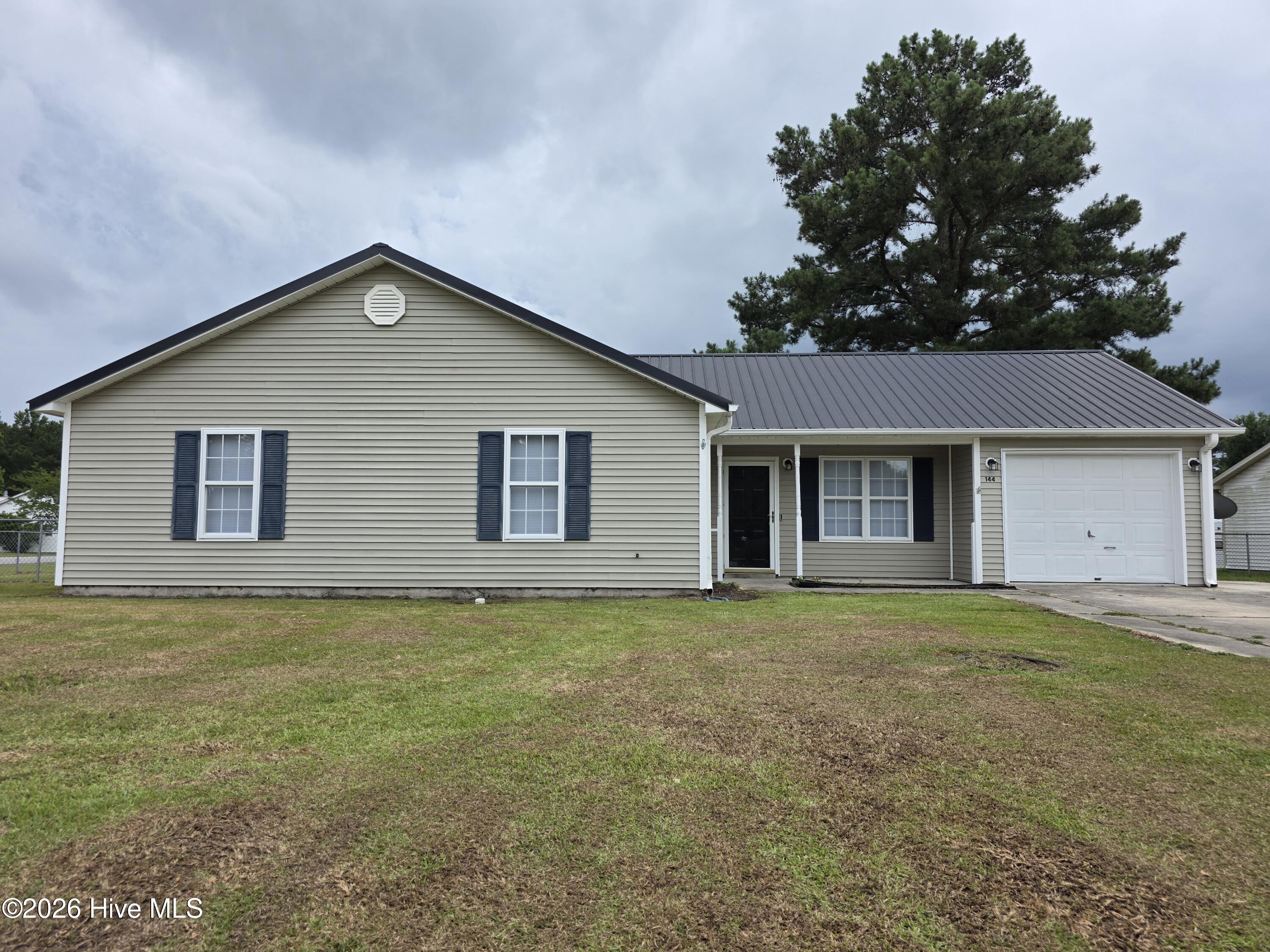144 Horse Shoe Bend Property Photo 1