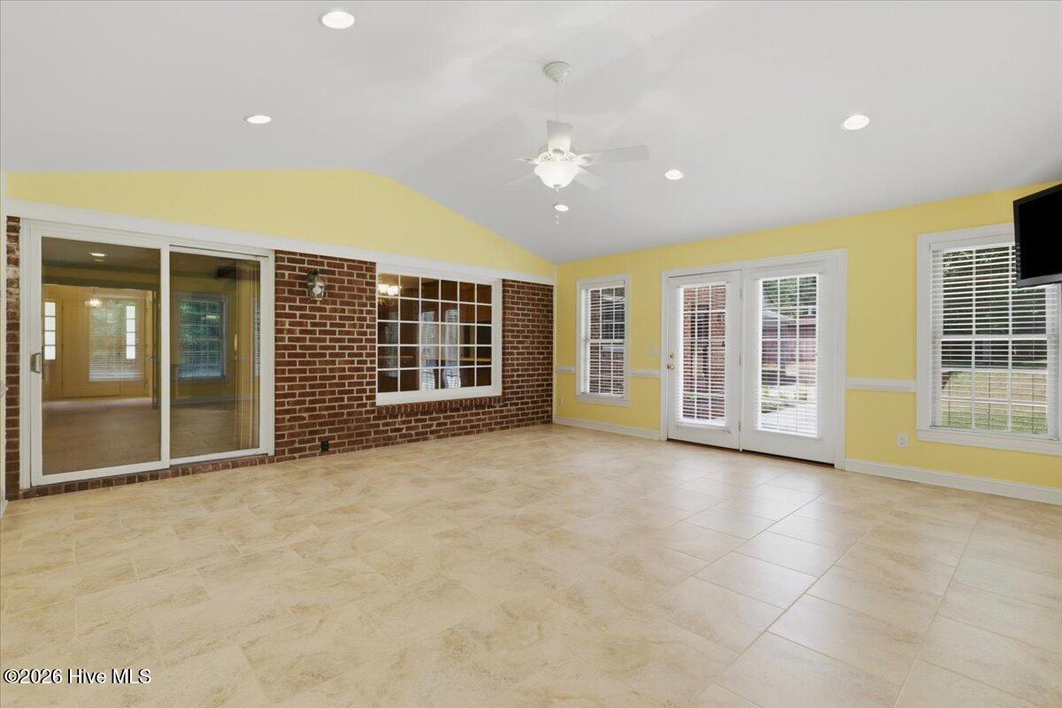 1013 Arrowhead Drive Property Photo 40