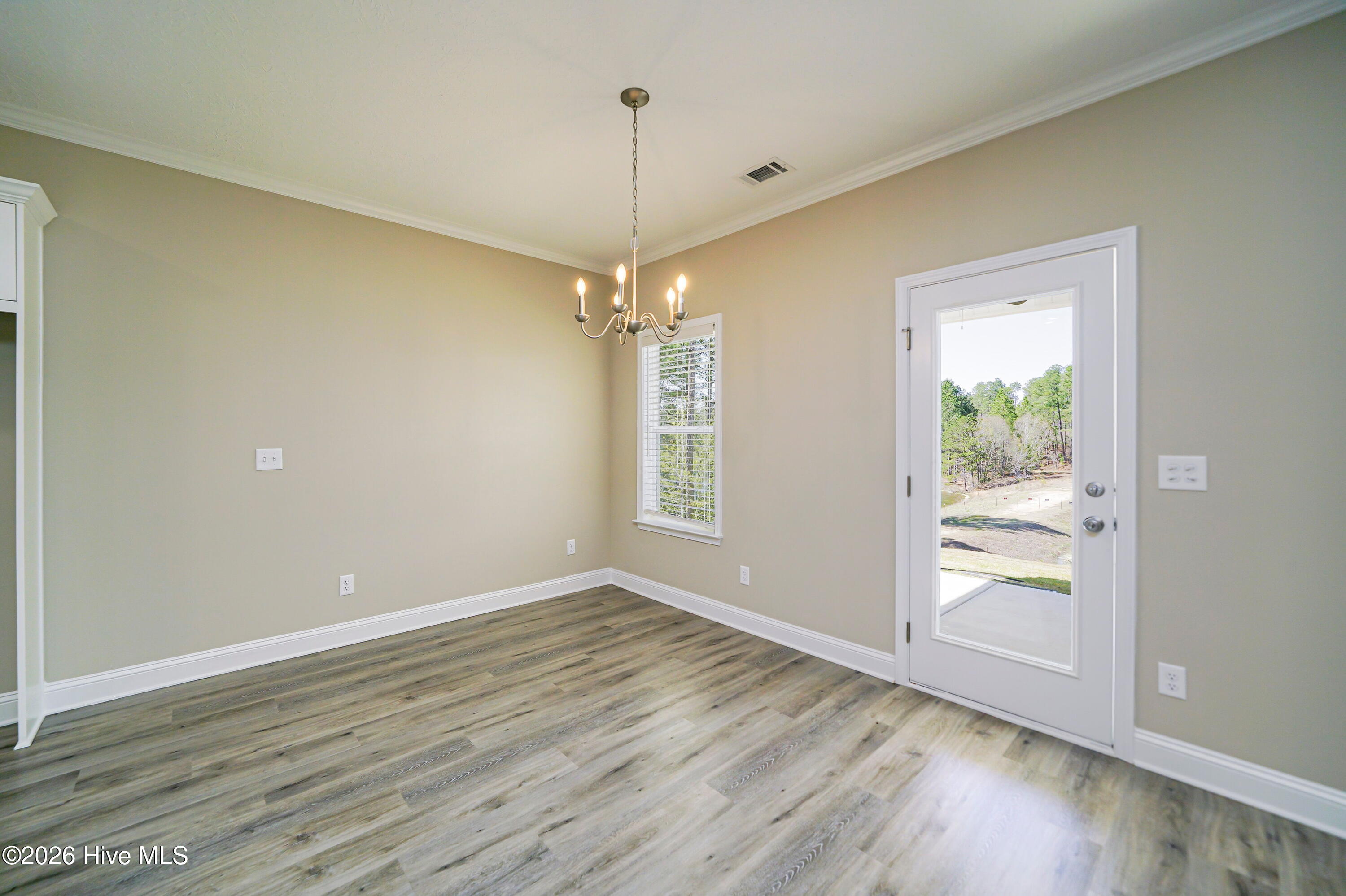 2079 Obsidian Court Property Photo 6