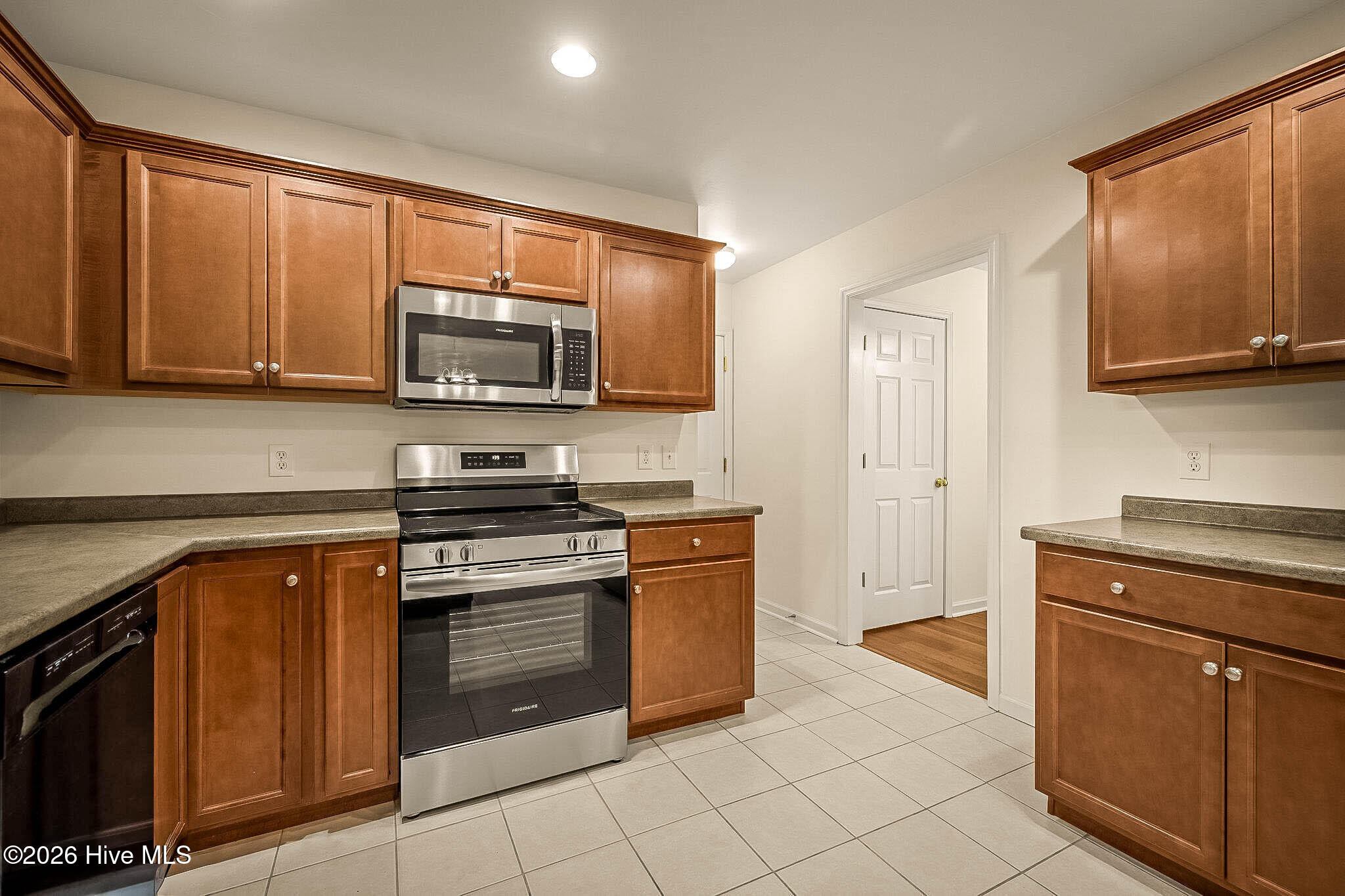 123 S Park Lane Property Photo 8