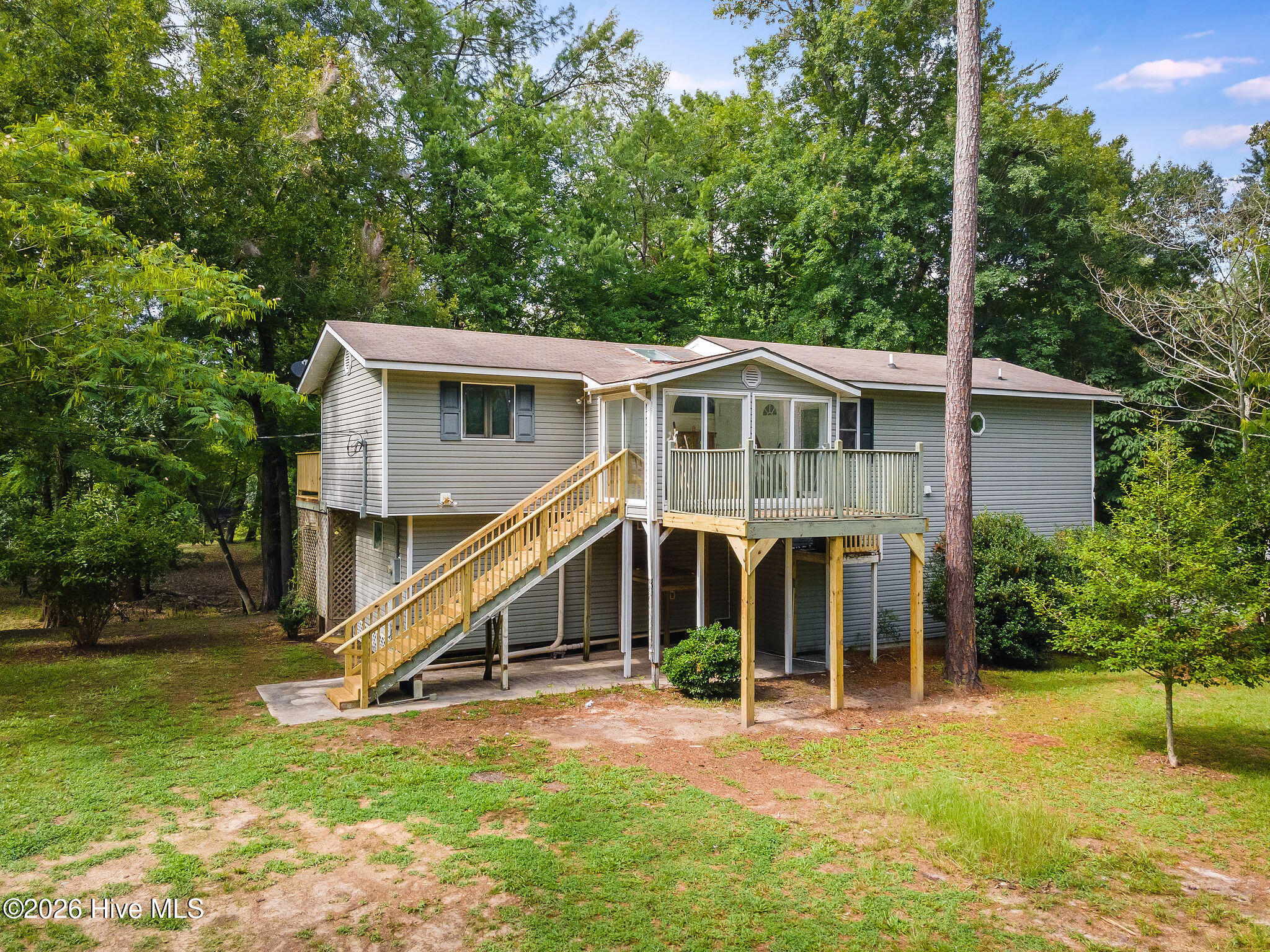 105 Whitestocking Ext Property Photo 1