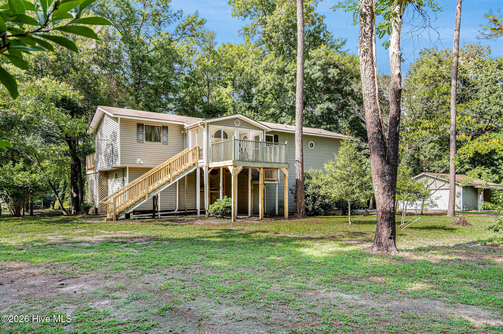 105 Whitestocking Ext Property Photo 2