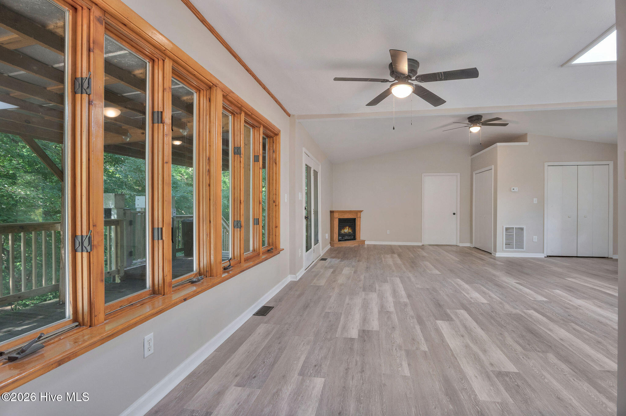 105 Whitestocking Ext Property Photo 9