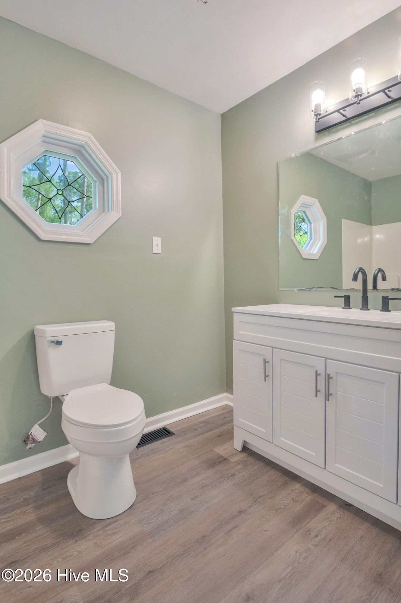 105 Whitestocking Ext Property Photo 19