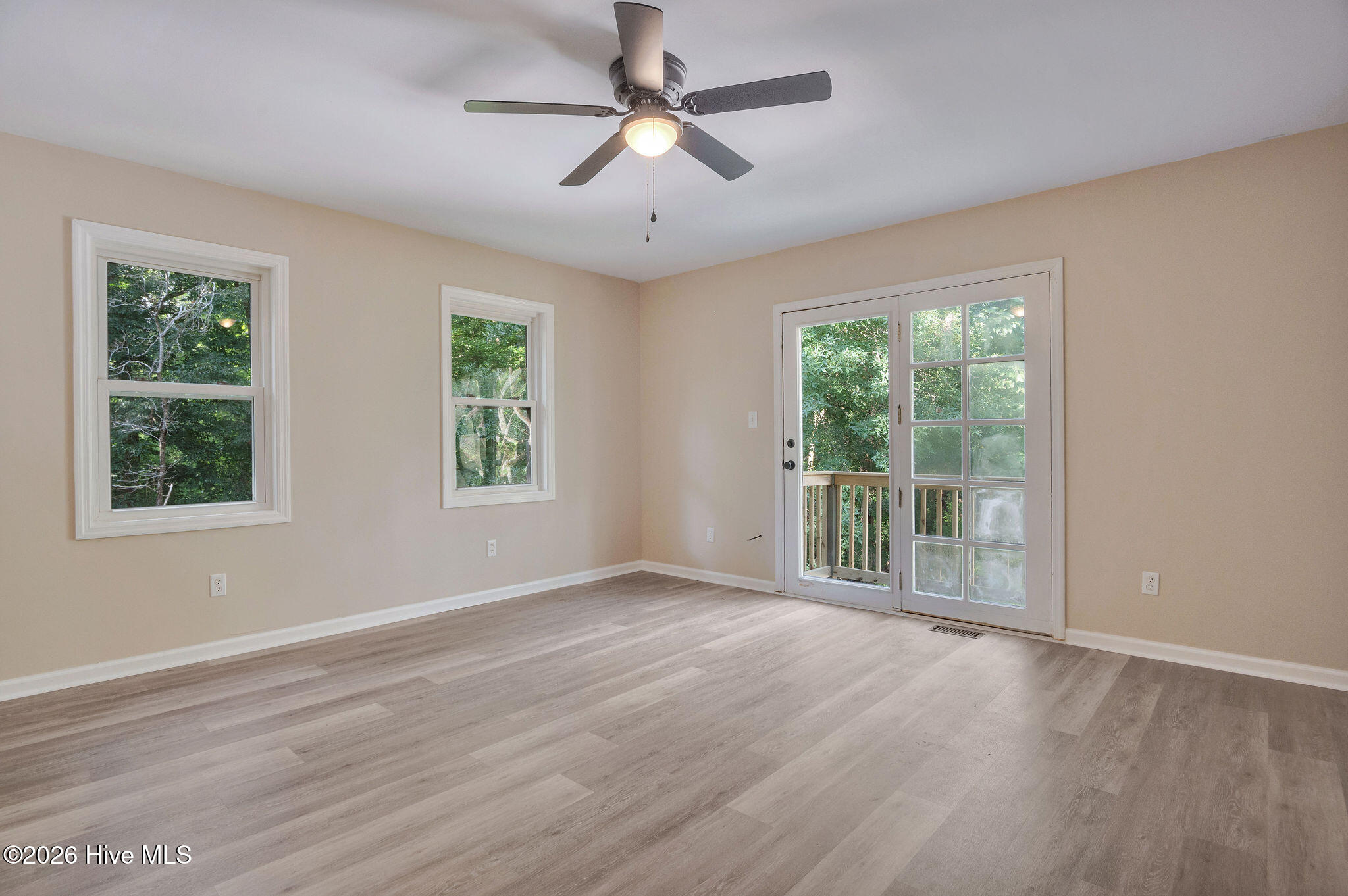 105 Whitestocking Ext Property Photo 27