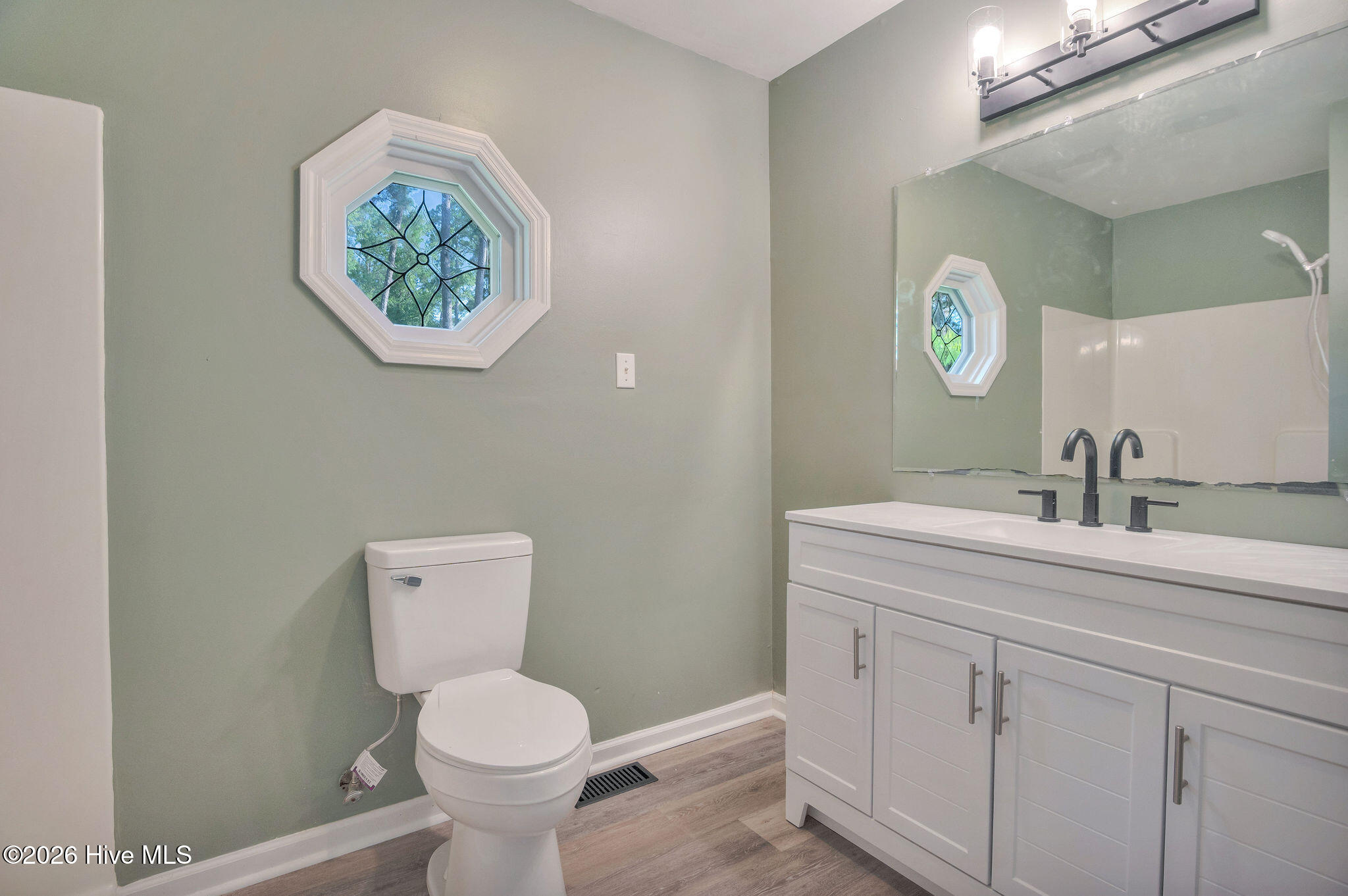 105 Whitestocking Ext Property Photo 31