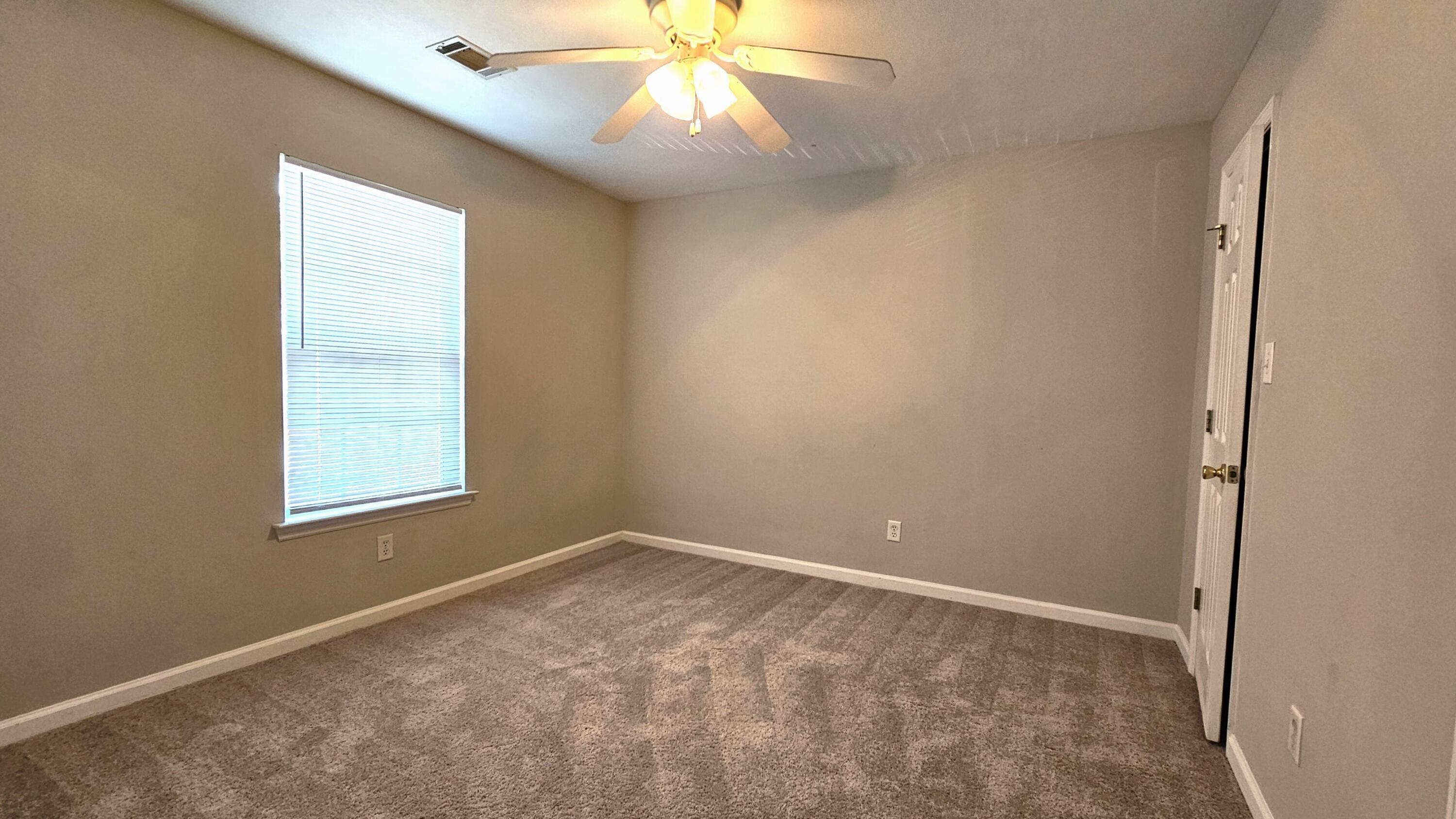 340 Greendale Place Property Photo 10