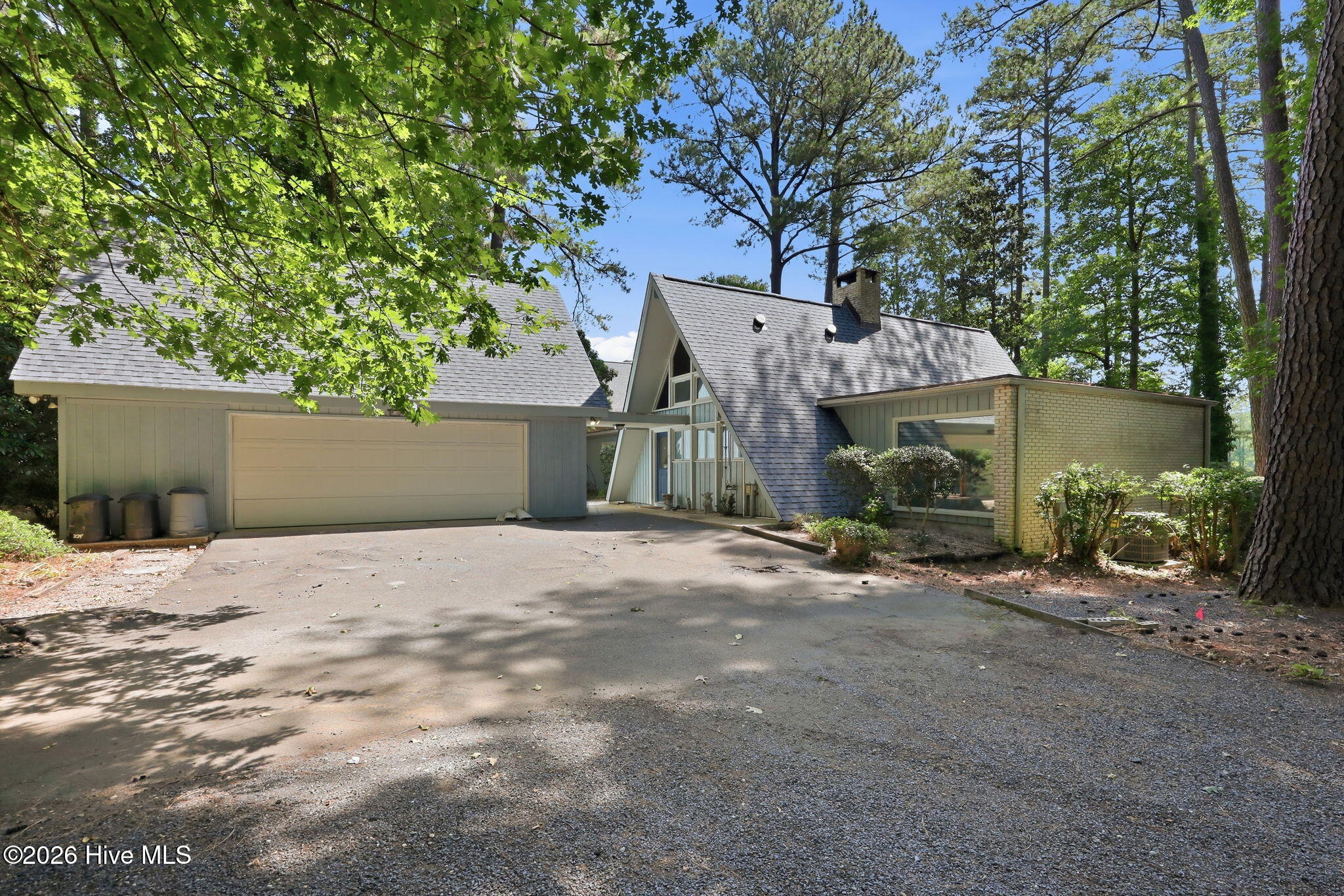 2 Little River Lane Property Photo 1