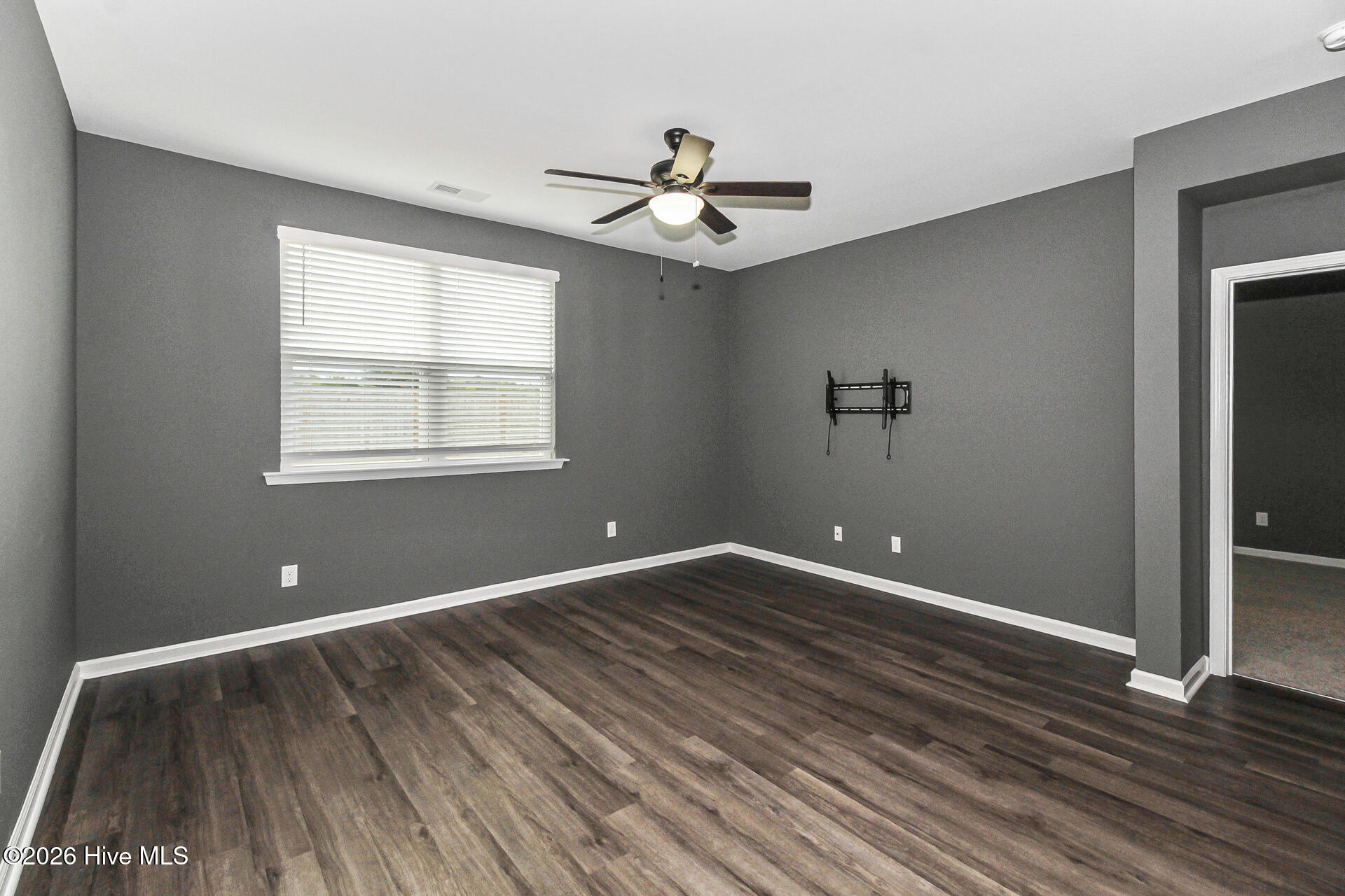 464 St Kitts Way Property Photo 4