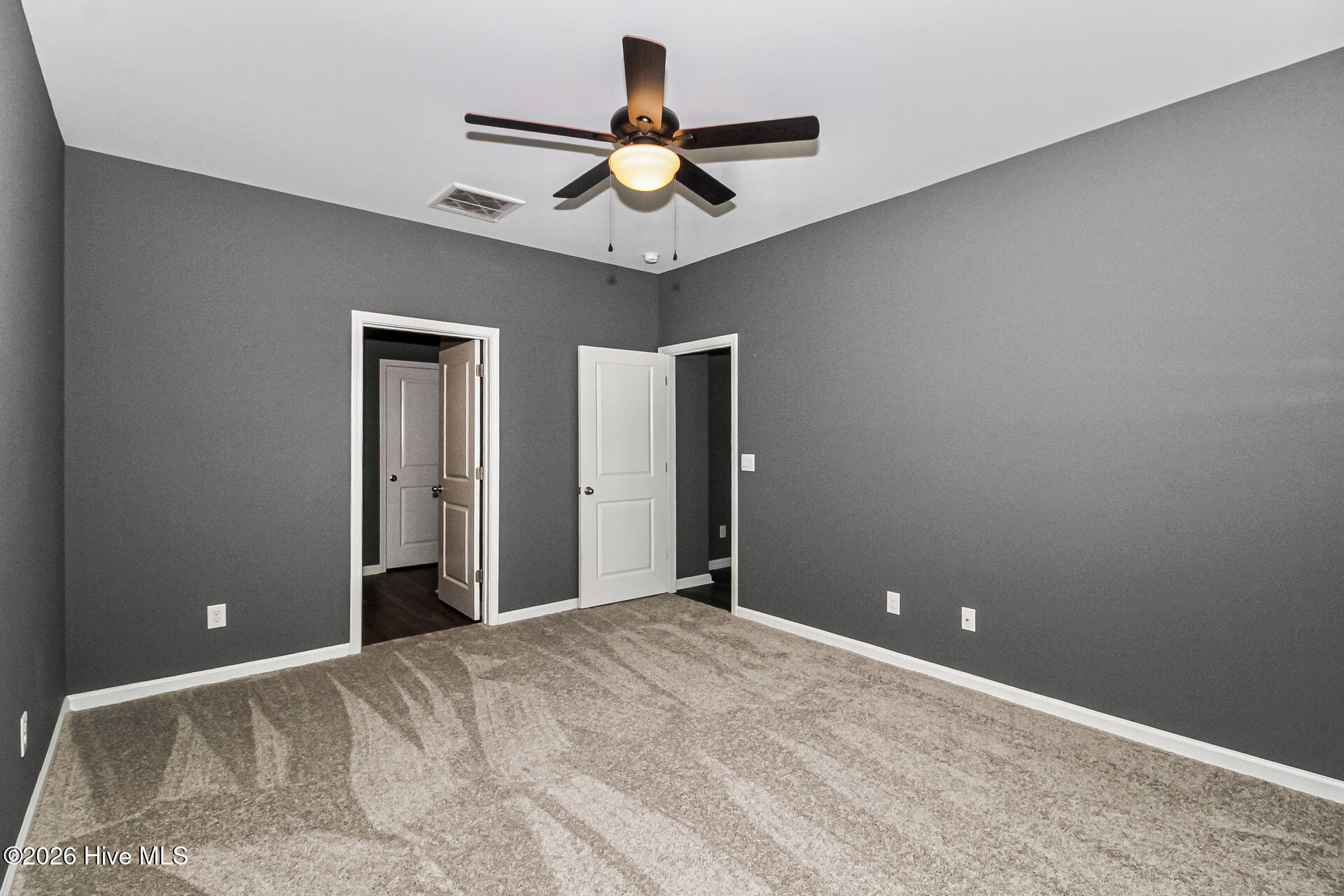 464 St Kitts Way Property Photo 7