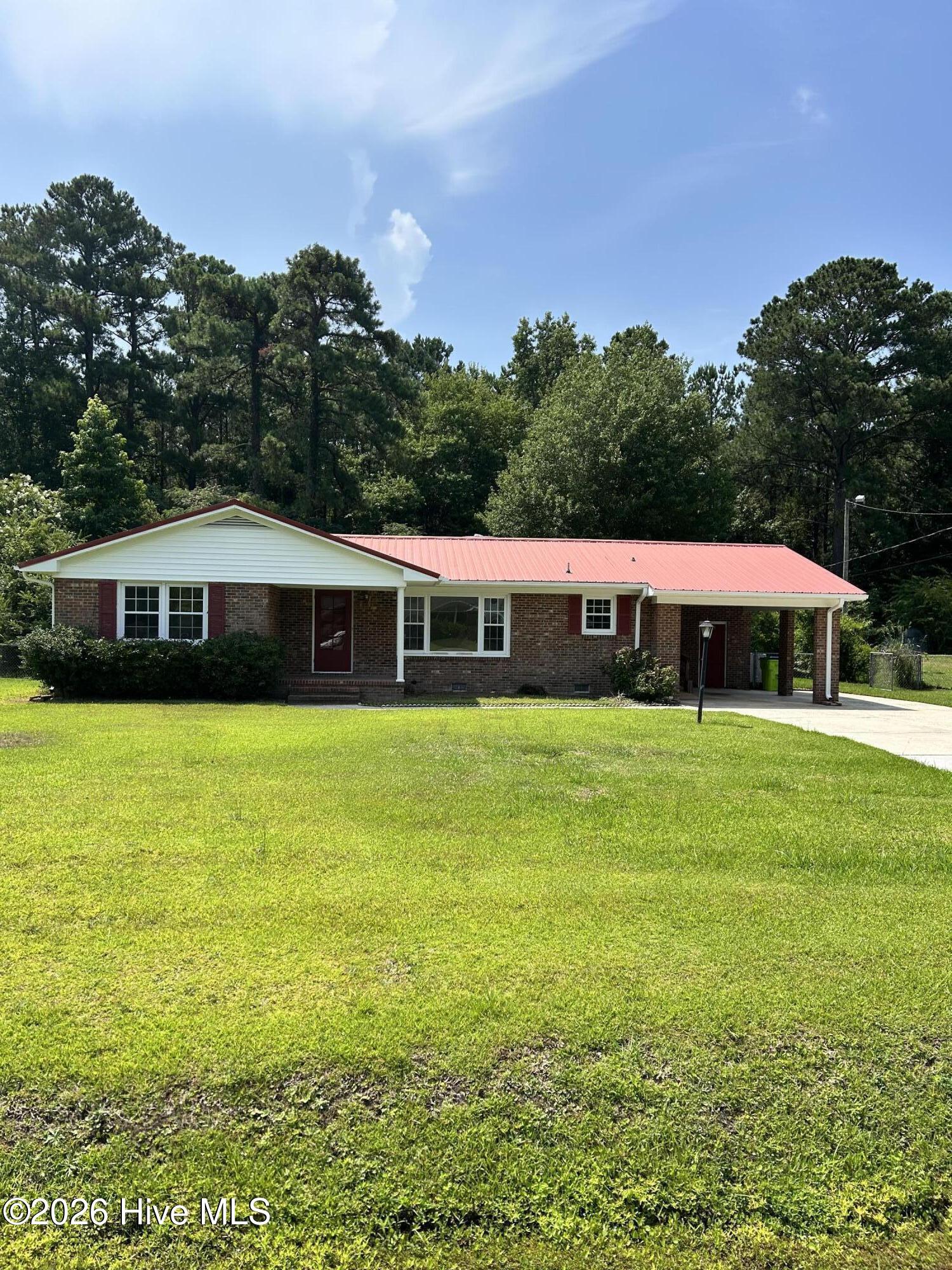 231 Carolina Pines Boulevard Property Photo 1