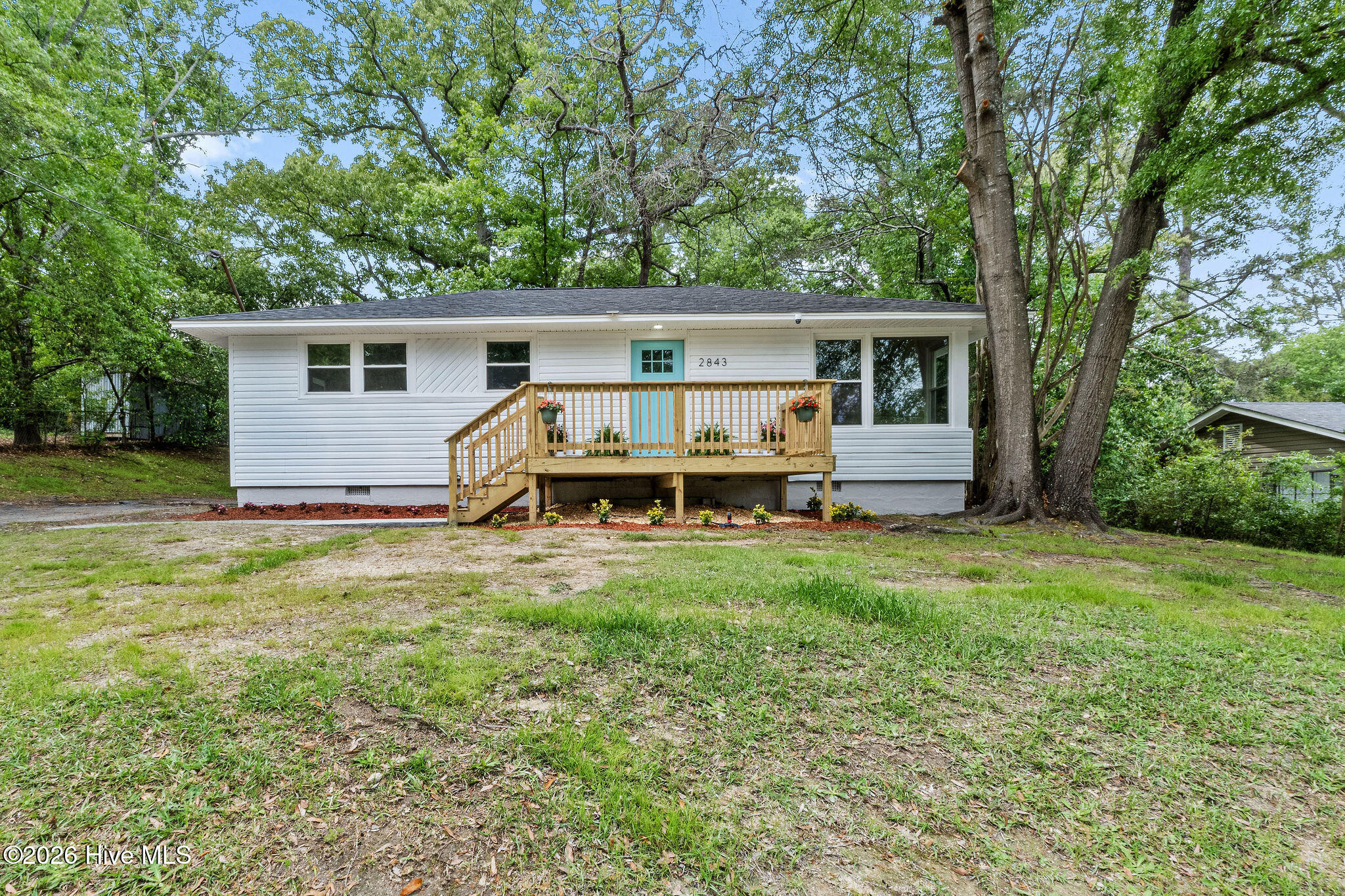 2843 Cornelia Road Property Photo 2