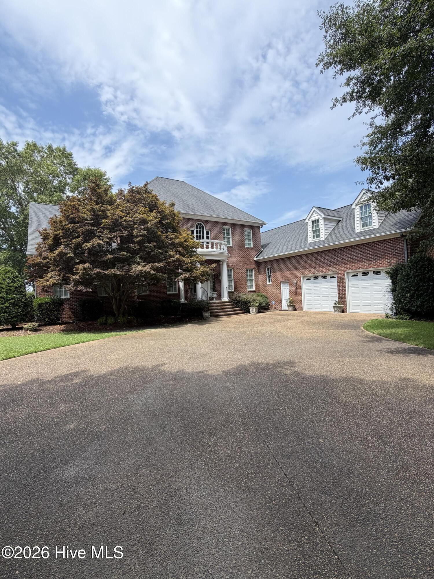 408 Bay Point Drive Property Photo 1