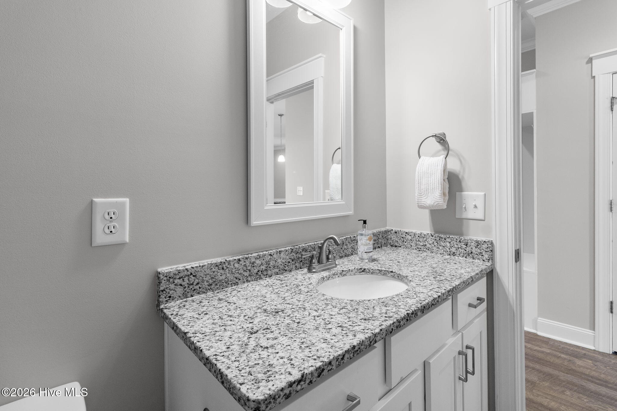 829 Blue Bird Drive Property Photo 18
