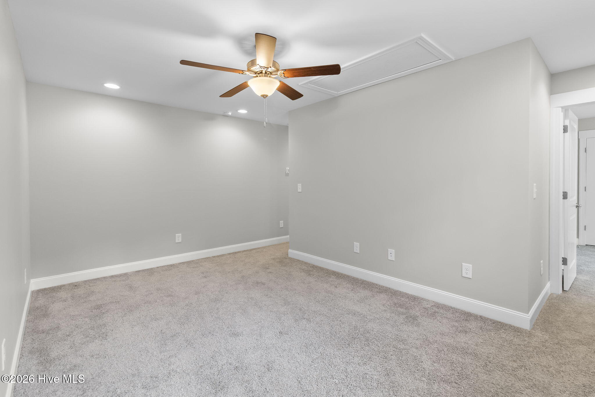 829 Blue Bird Drive Property Photo 31