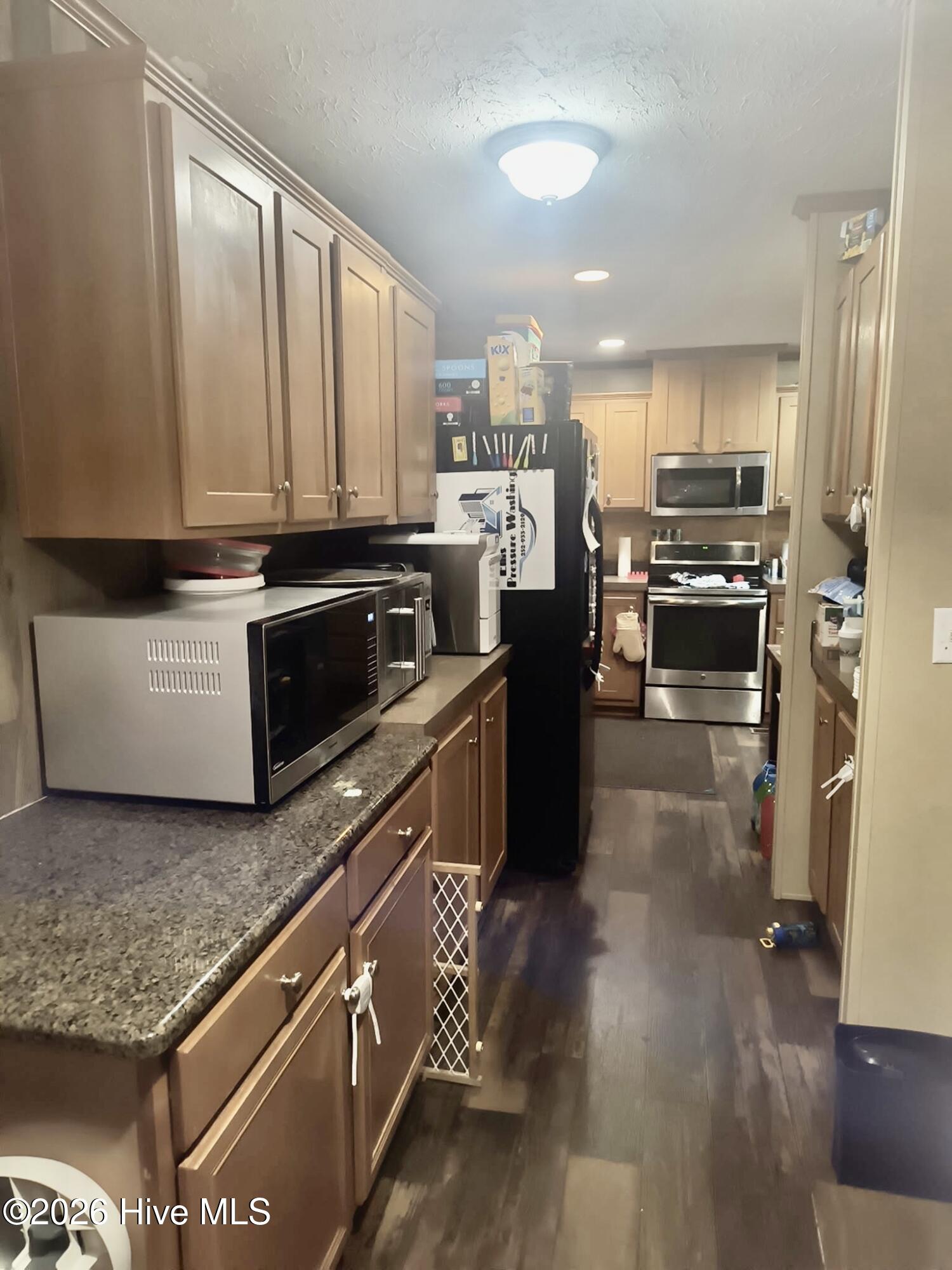 273 Wall Street Property Photo 8