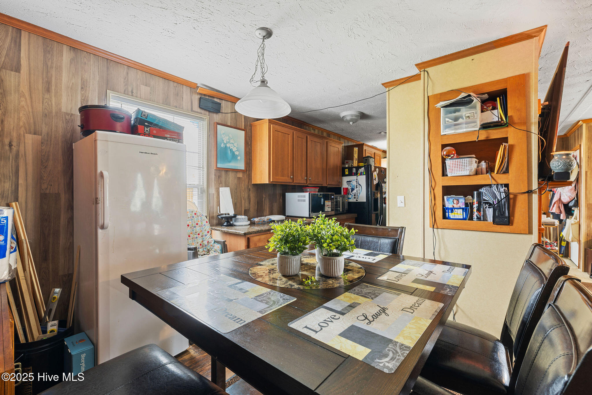 273 Wall Street Property Photo 10