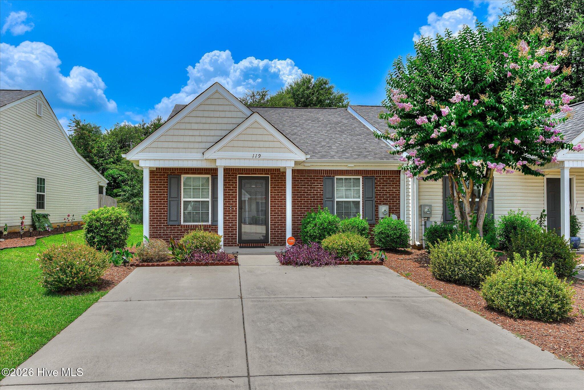 119 Satomi Way Property Photo 1