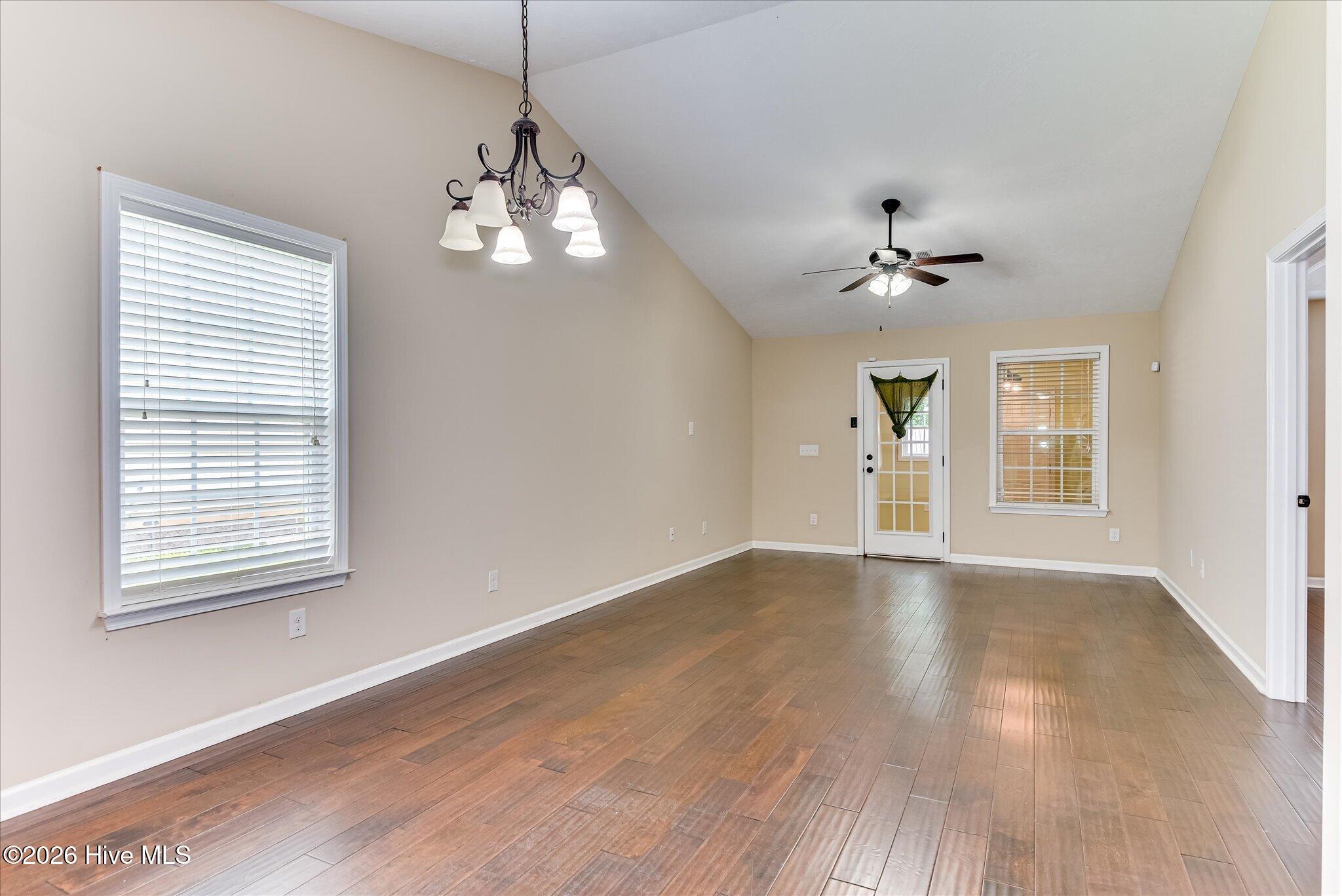 119 Satomi Way Property Photo 5