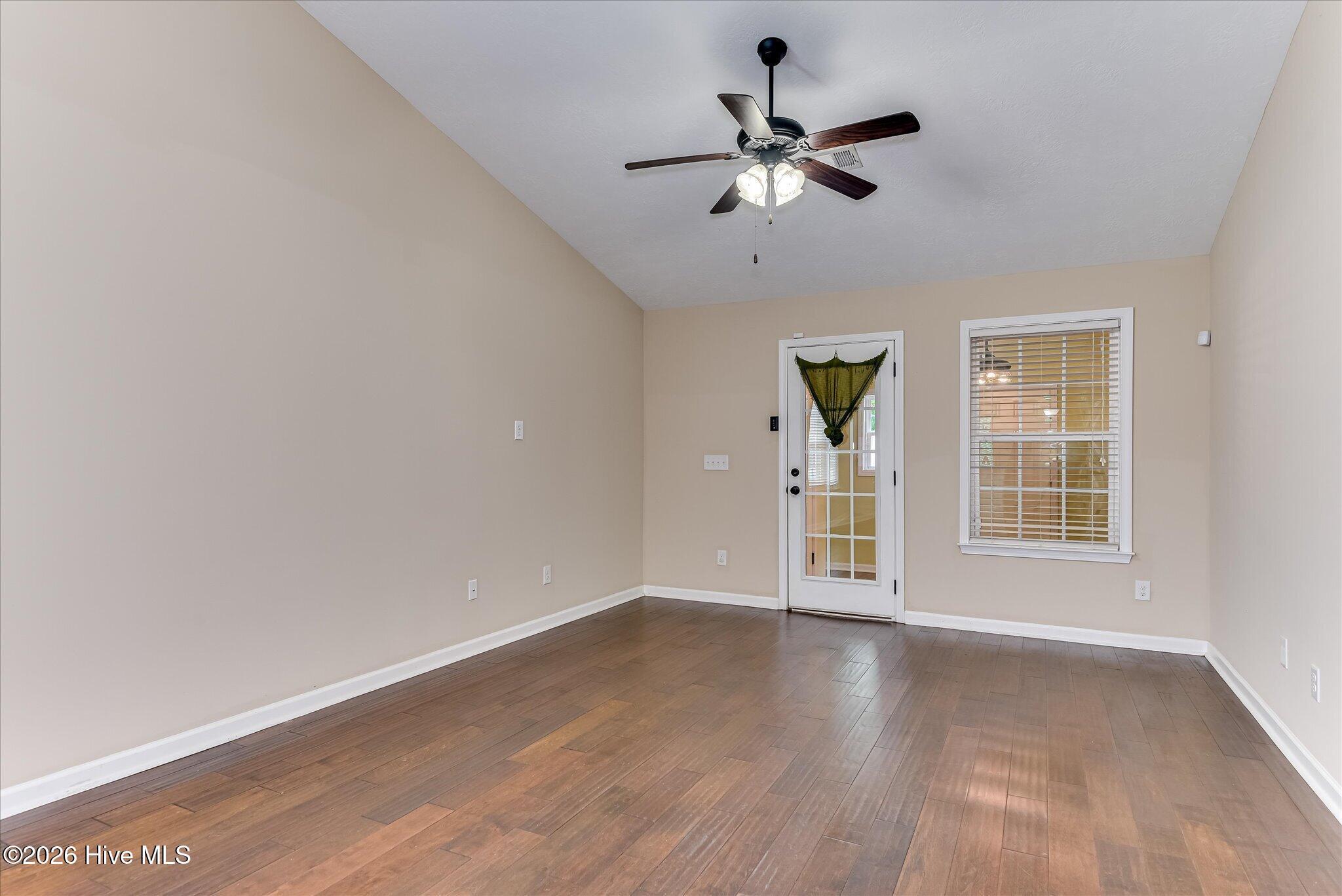 119 Satomi Way Property Photo 6