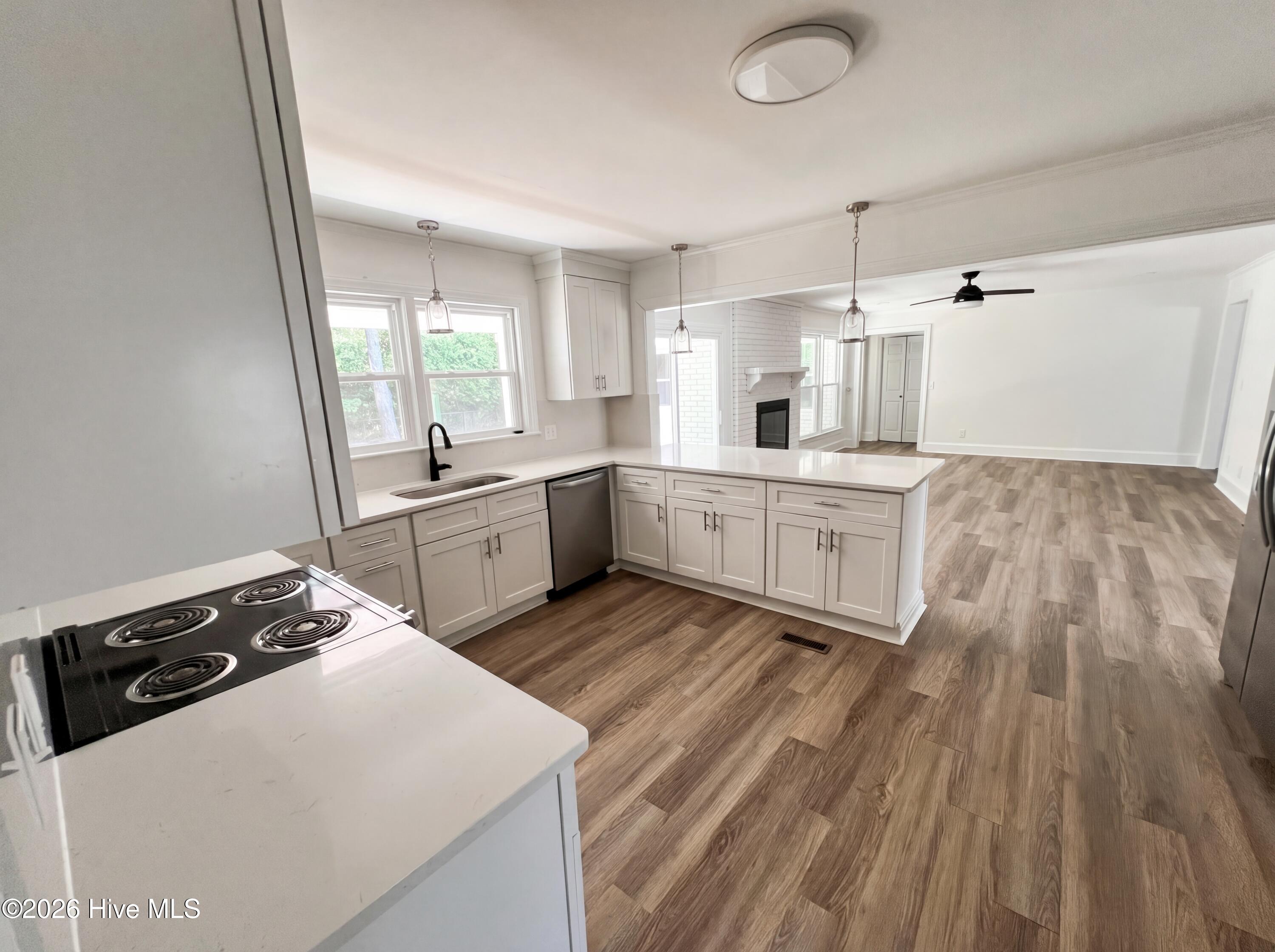 513 Greenfield Boulevard Property Photo 10