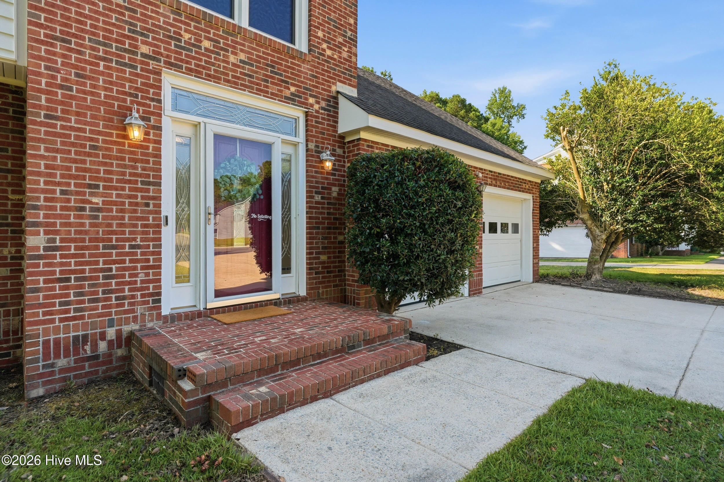 908 Eton Drive Property Photo 4