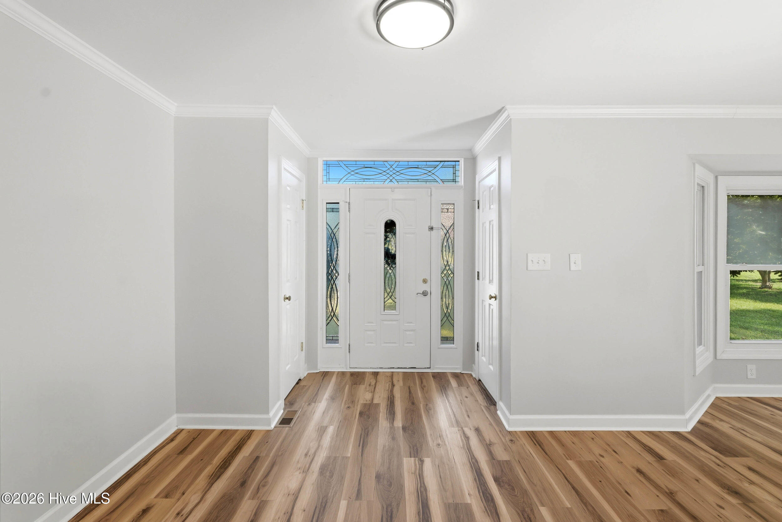 908 Eton Drive Property Photo 6