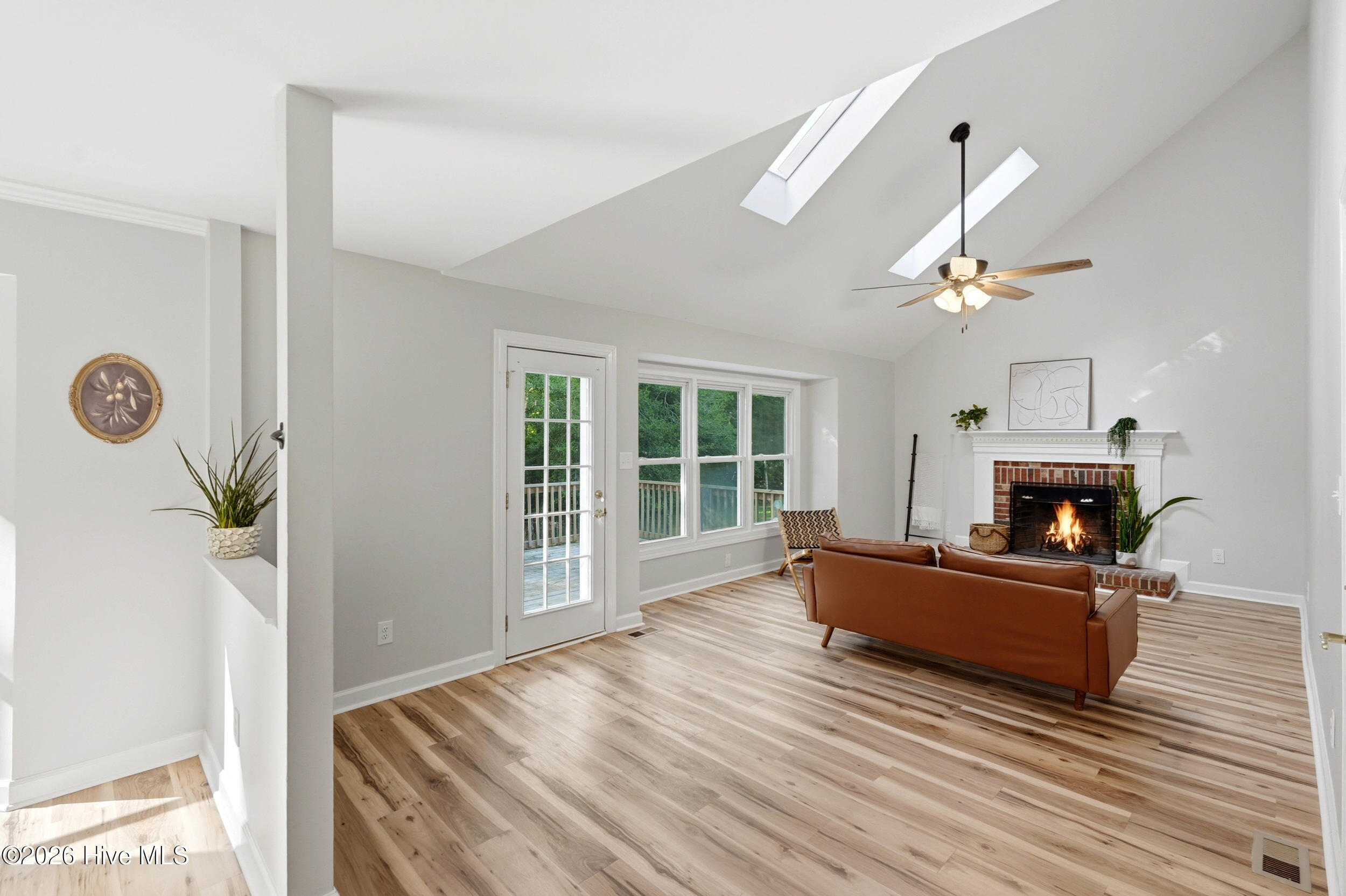 908 Eton Drive Property Photo 14
