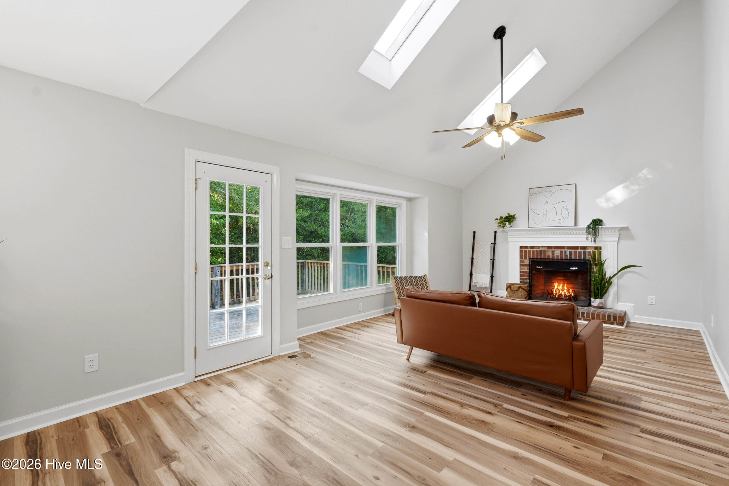 908 Eton Drive Property Photo 15