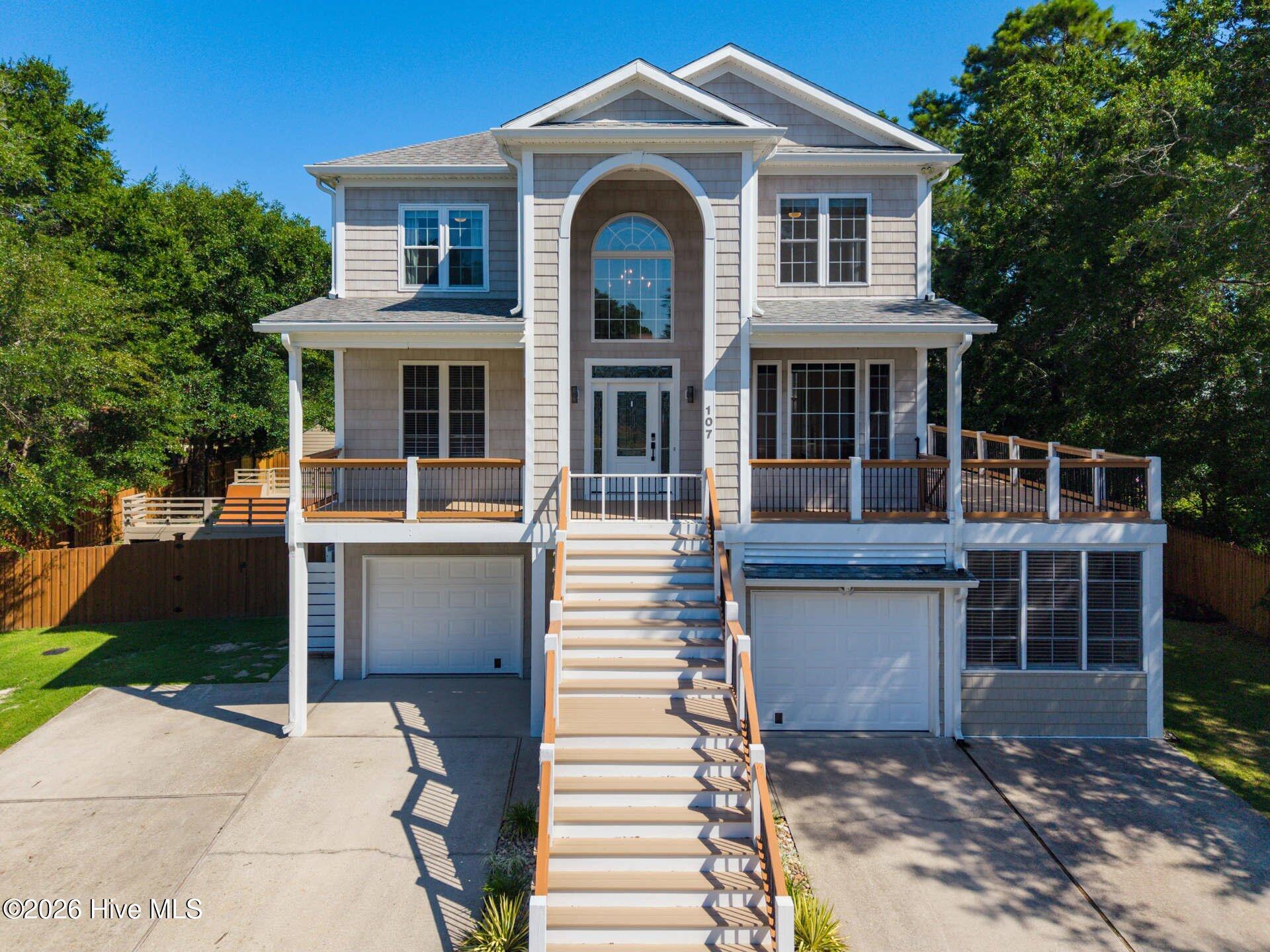 107 River Court Property Photo 6