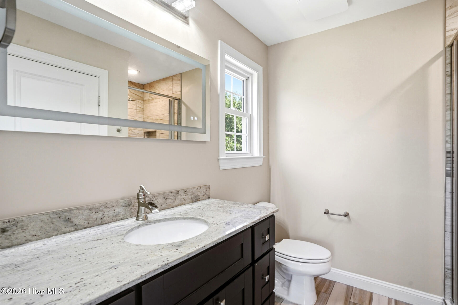 107 River Court Property Photo 47