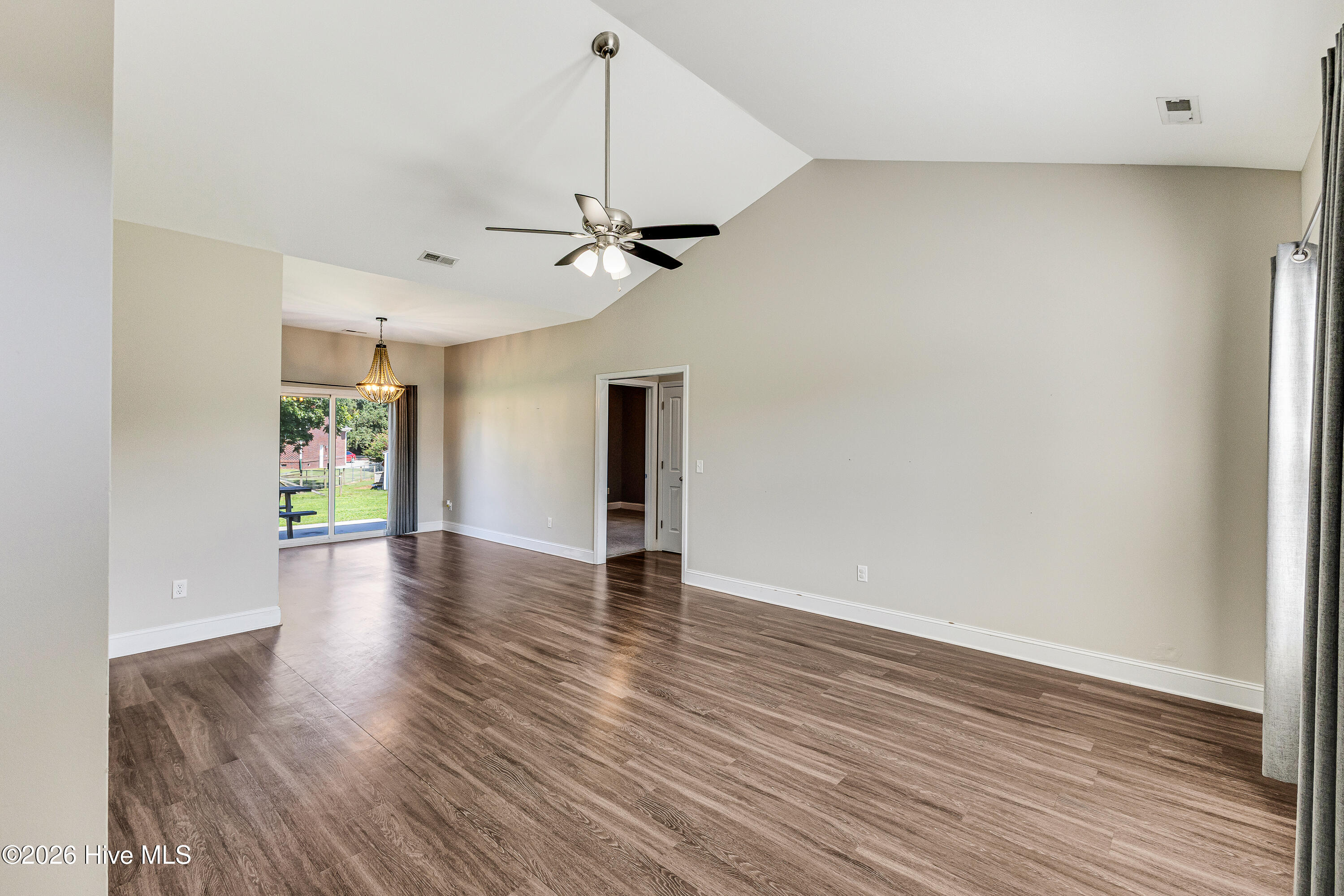 6306 W Mallard Duck Court Property Photo 7