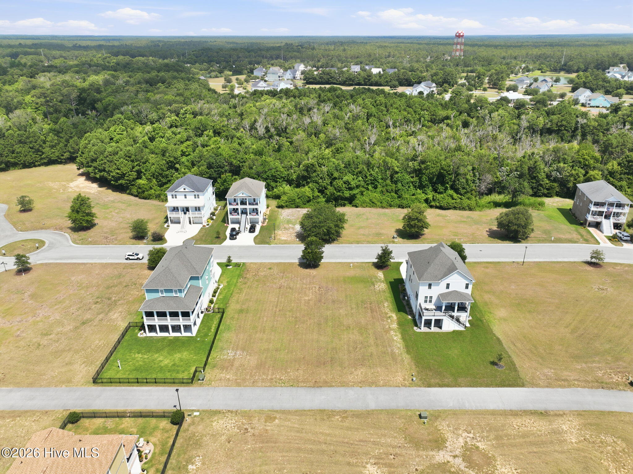 211 210 Colleton Square Property Photo 9
