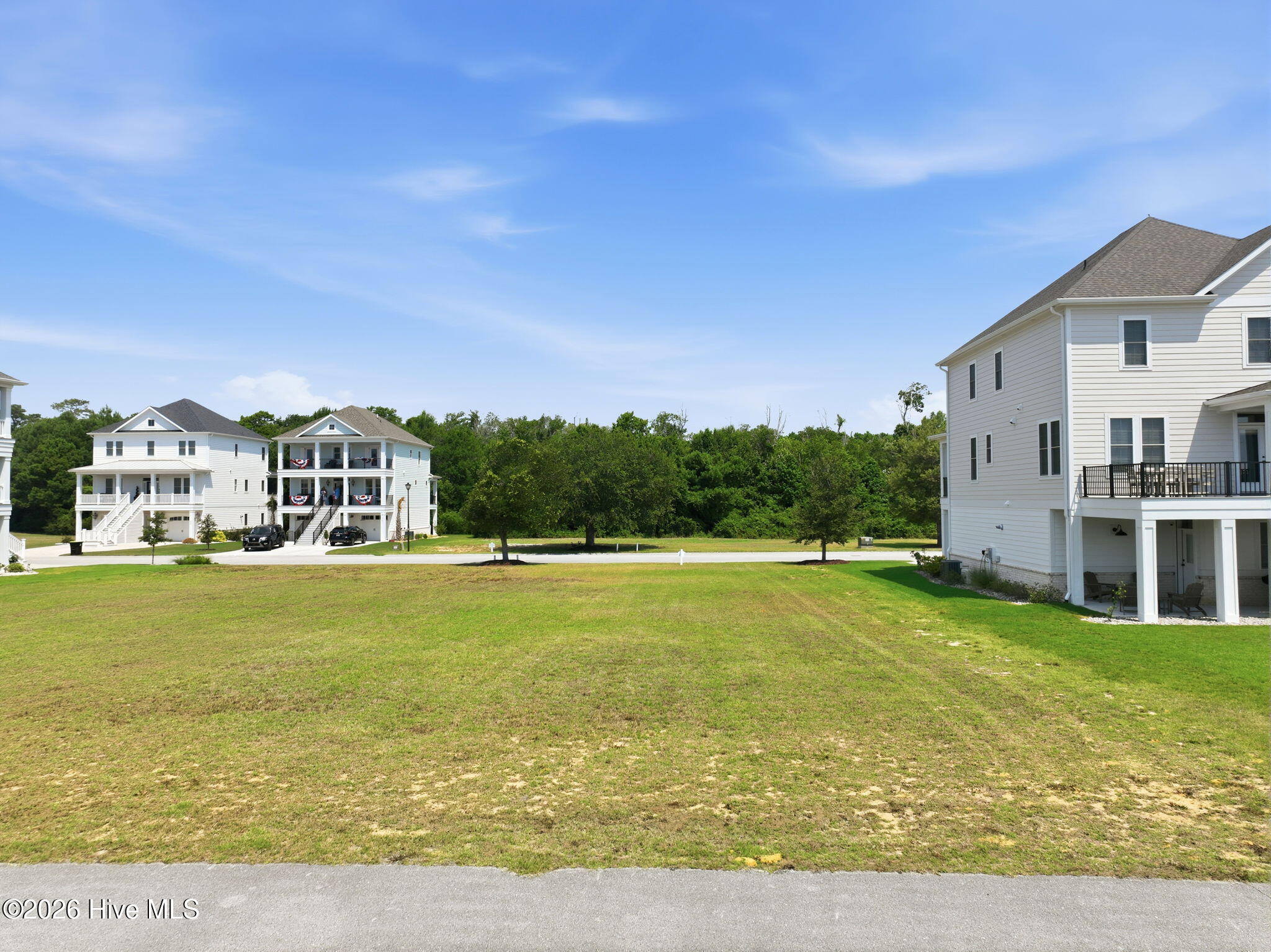 211 210 Colleton Square Property Photo 13