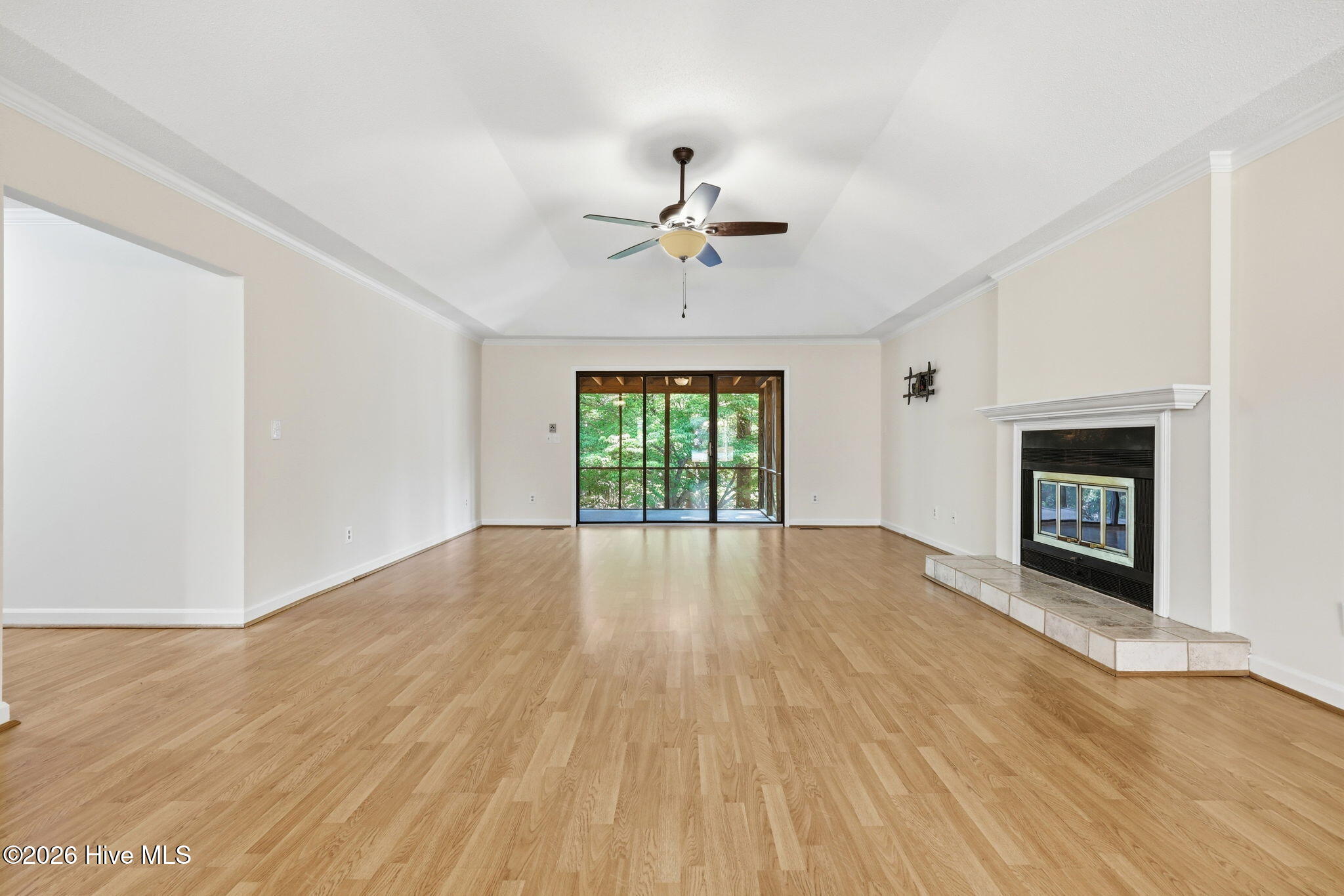 253 Tall Trees Drive Property Photo 6