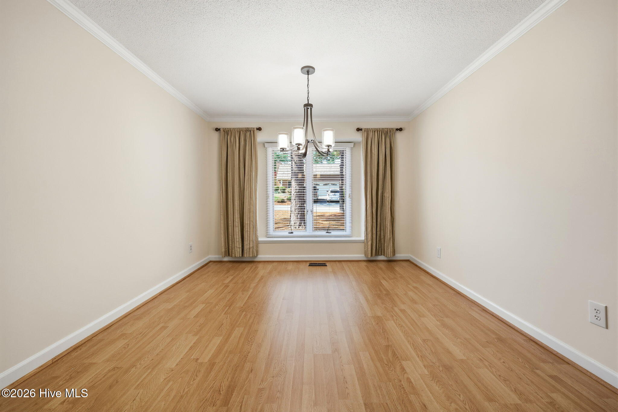 253 Tall Trees Drive Property Photo 14