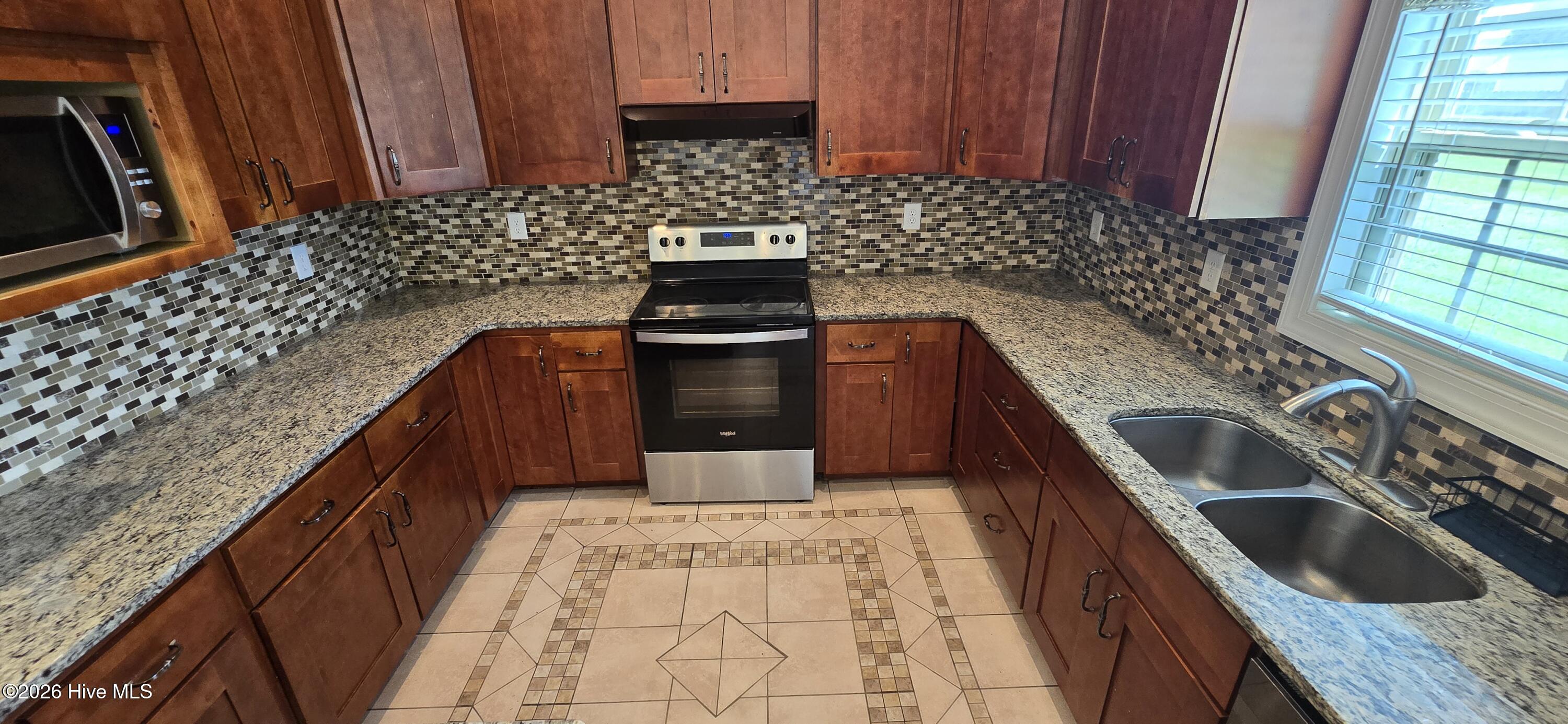 4318 Bristlecone Drive Property Photo 11