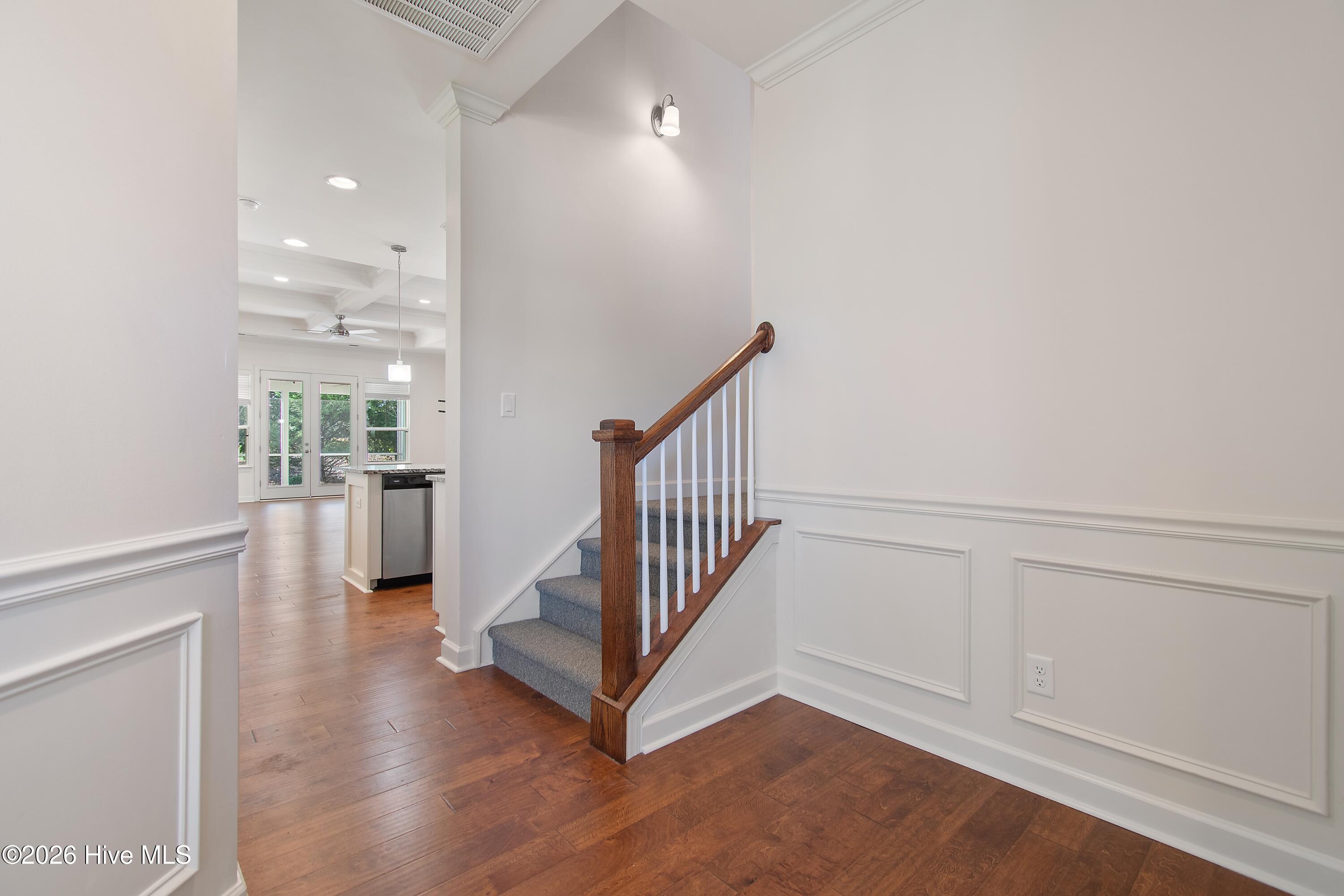 3219 Bay Winds Drive Property Photo 4