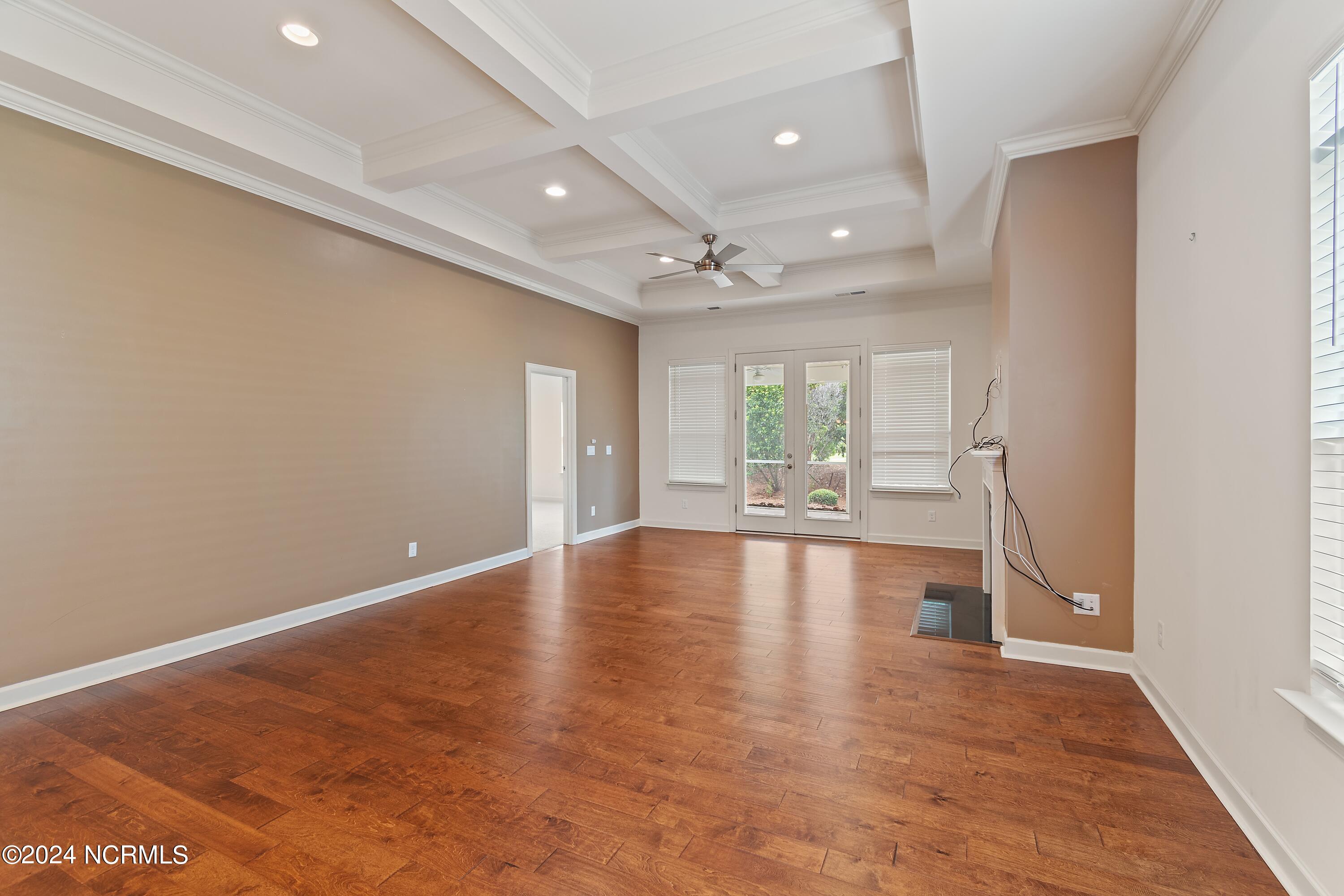 3219 Bay Winds Drive Property Photo 7