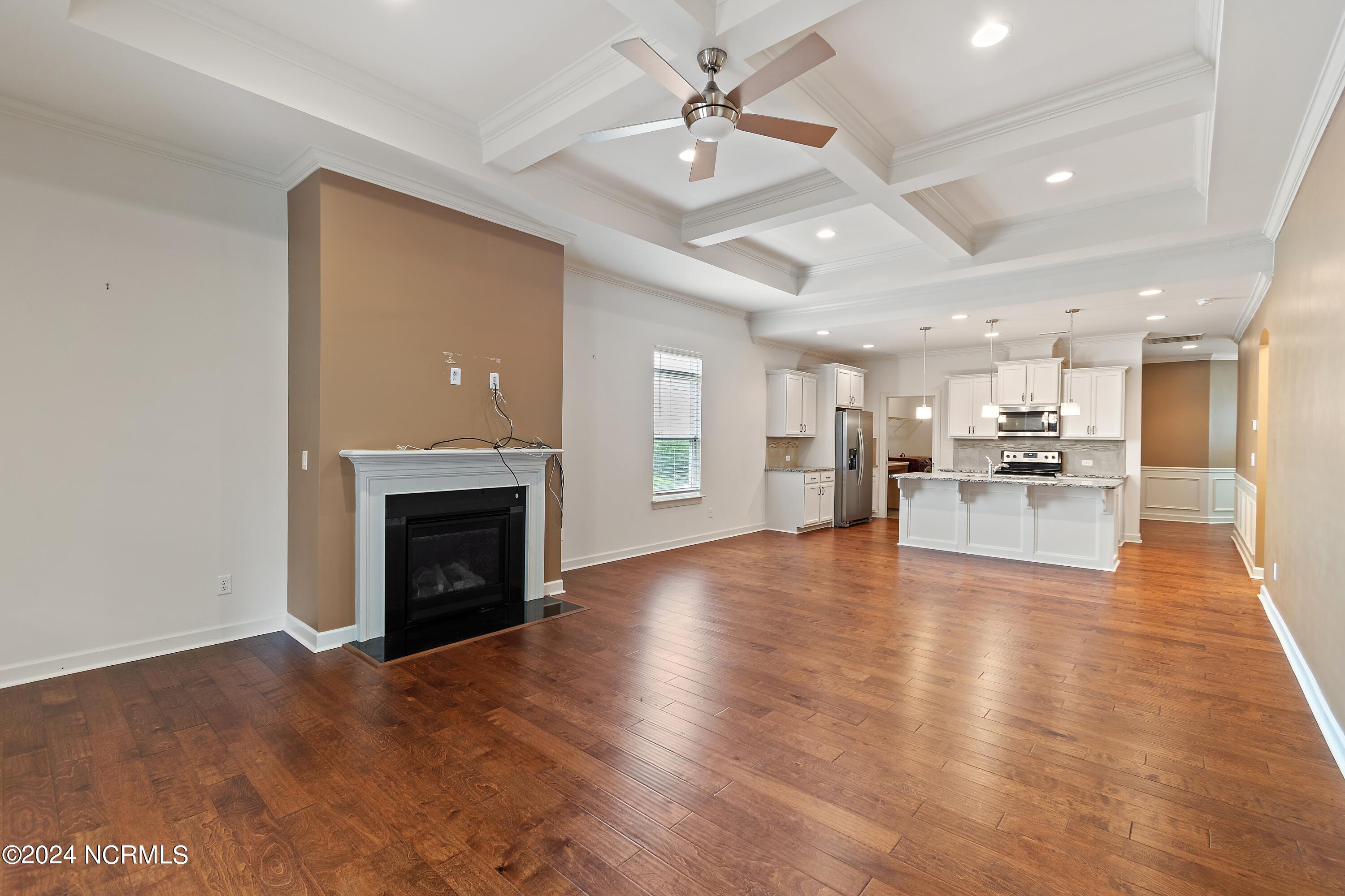 3219 Bay Winds Drive Property Photo 10