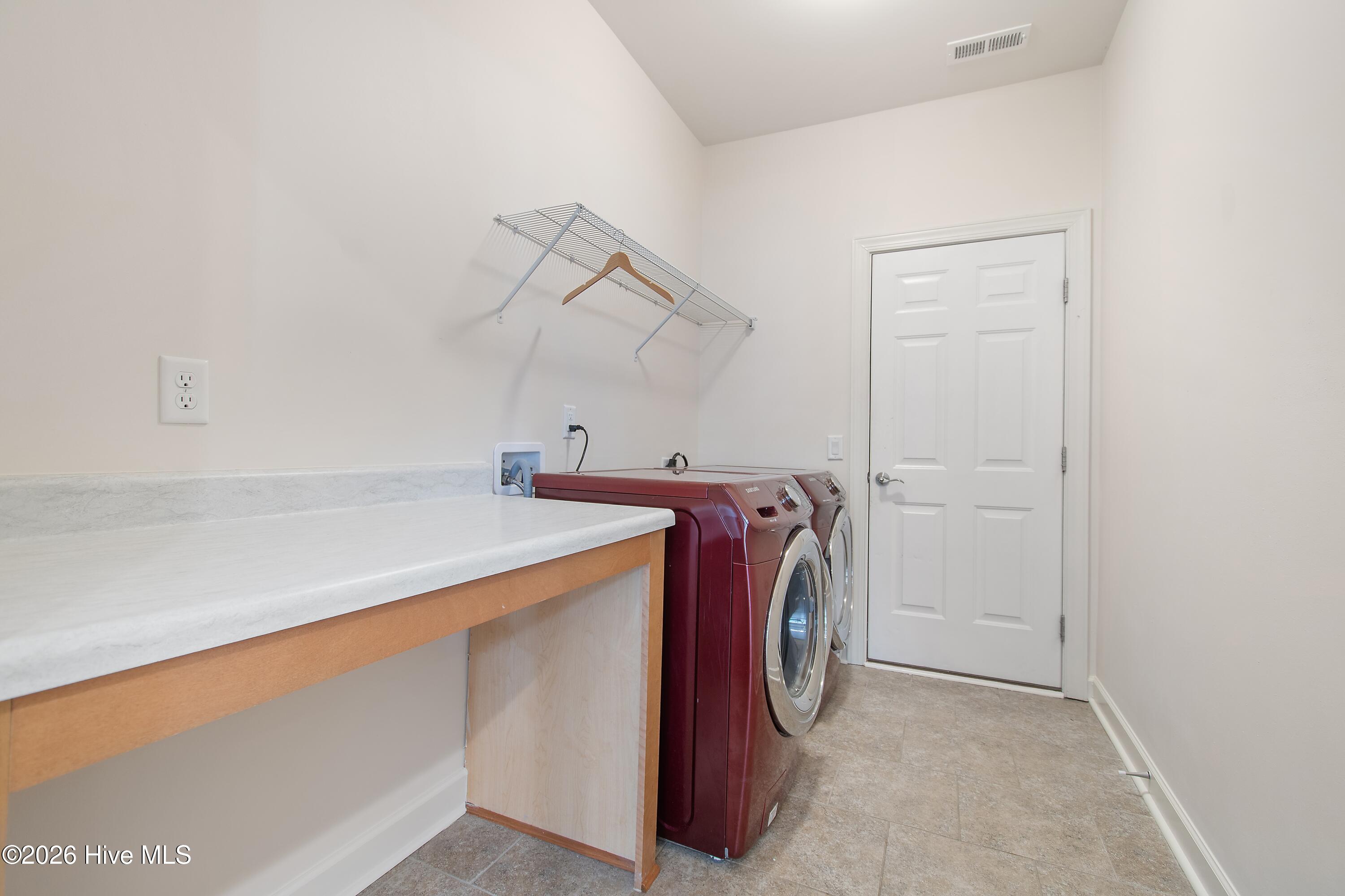 3219 Bay Winds Drive Property Photo 10