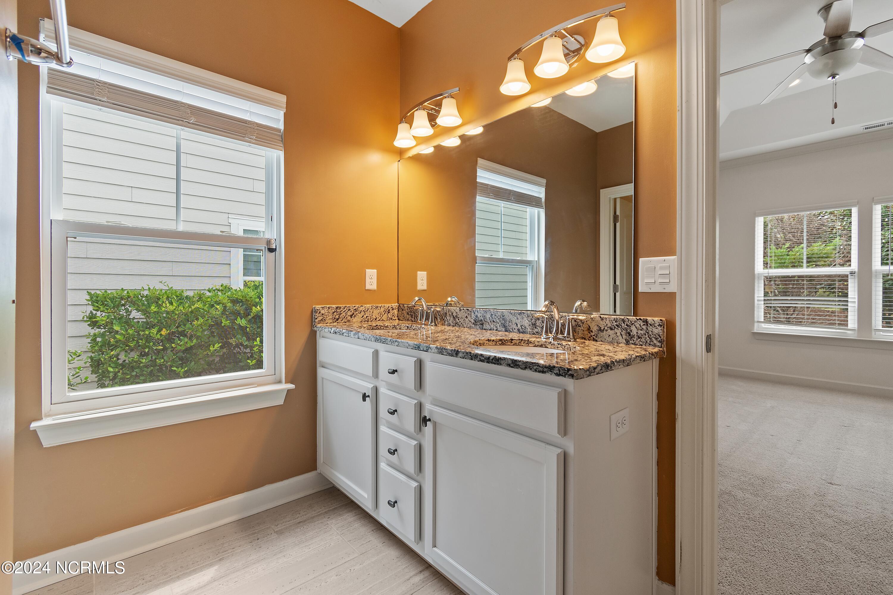 3219 Bay Winds Drive Property Photo 13