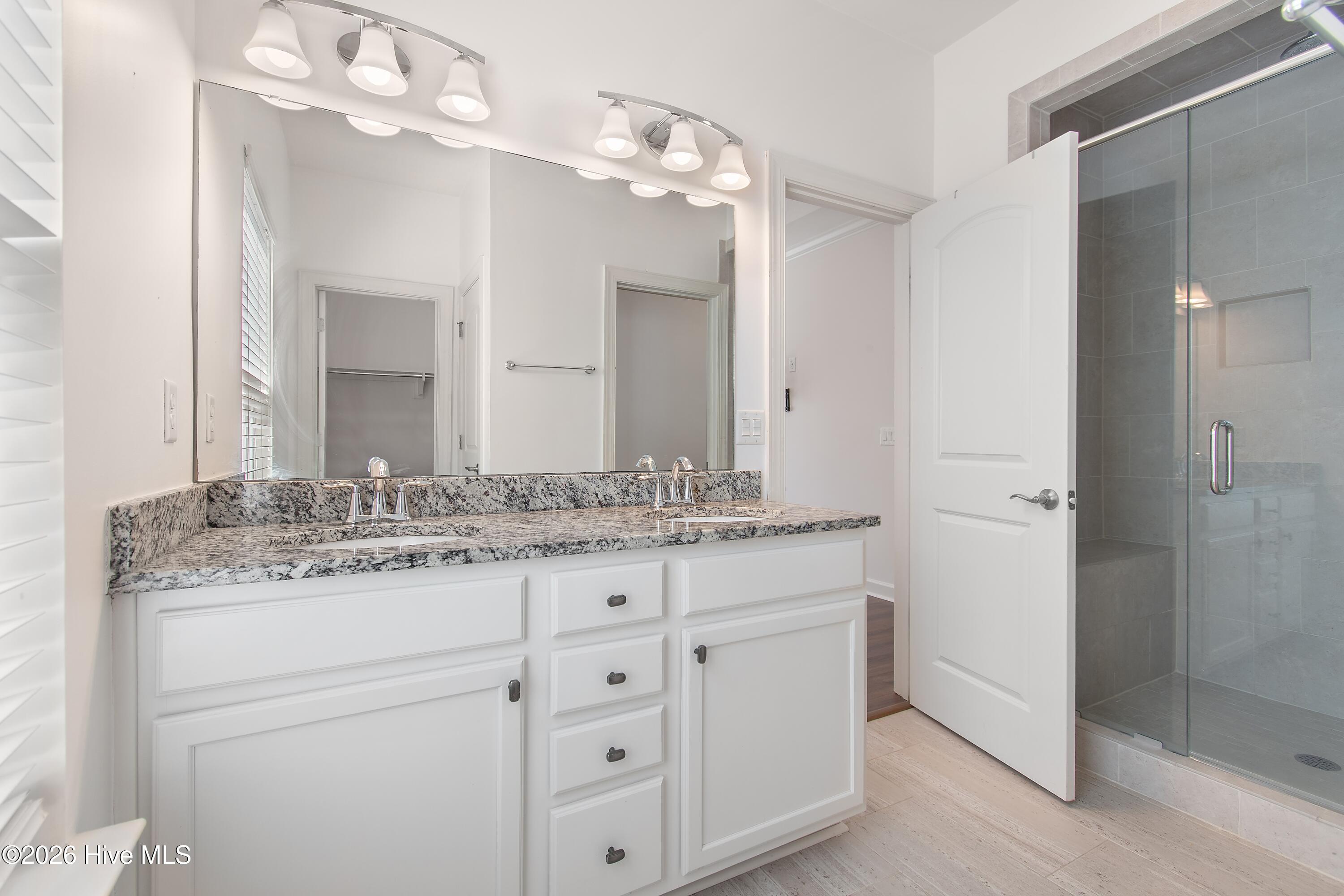 3219 Bay Winds Drive Property Photo 18