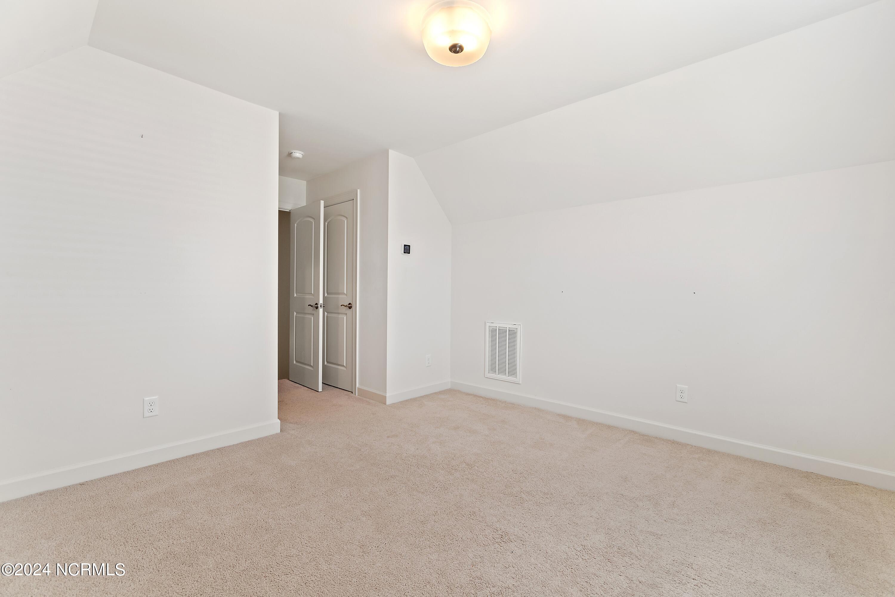 3219 Bay Winds Drive Property Photo 22