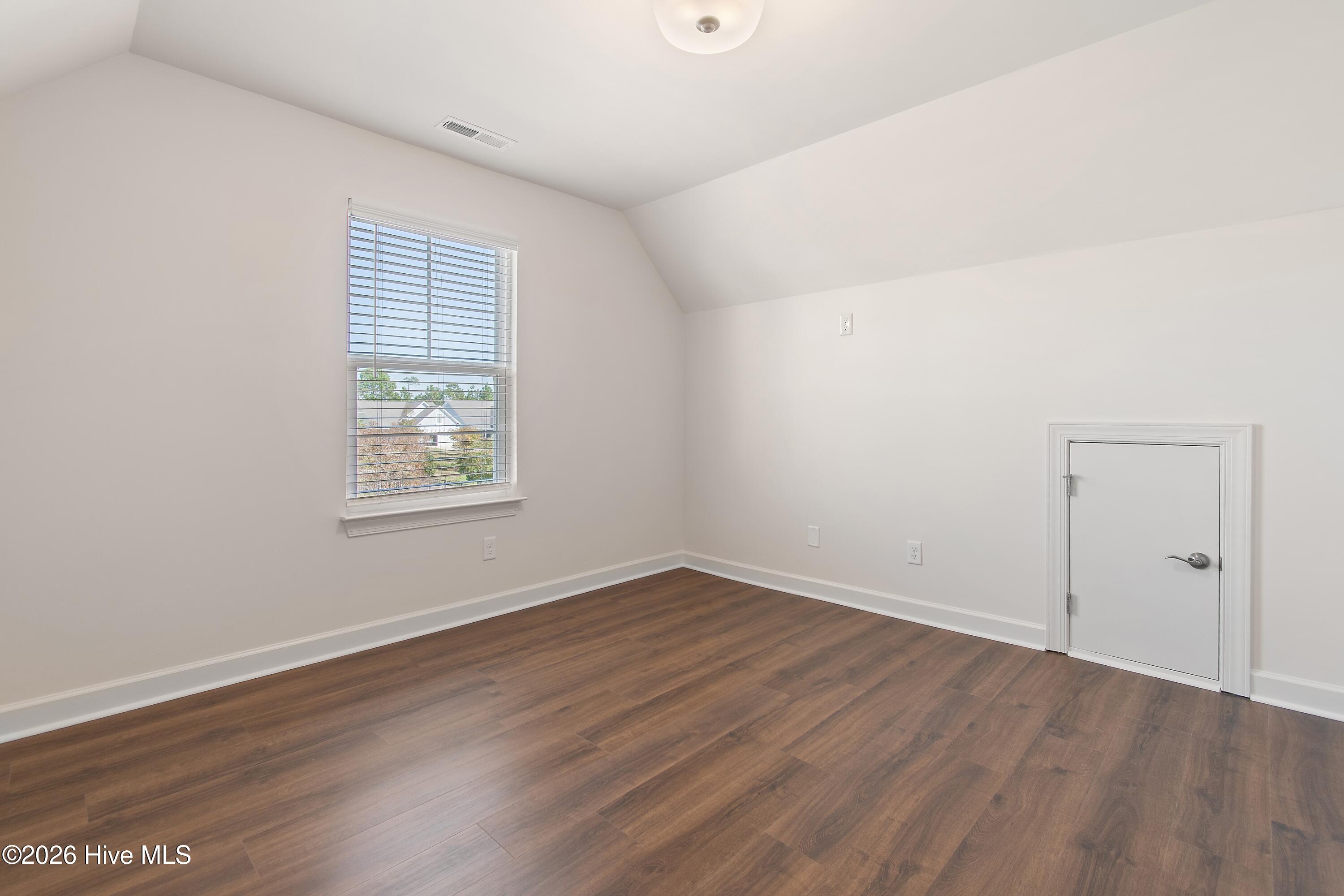 3219 Bay Winds Drive Property Photo 24