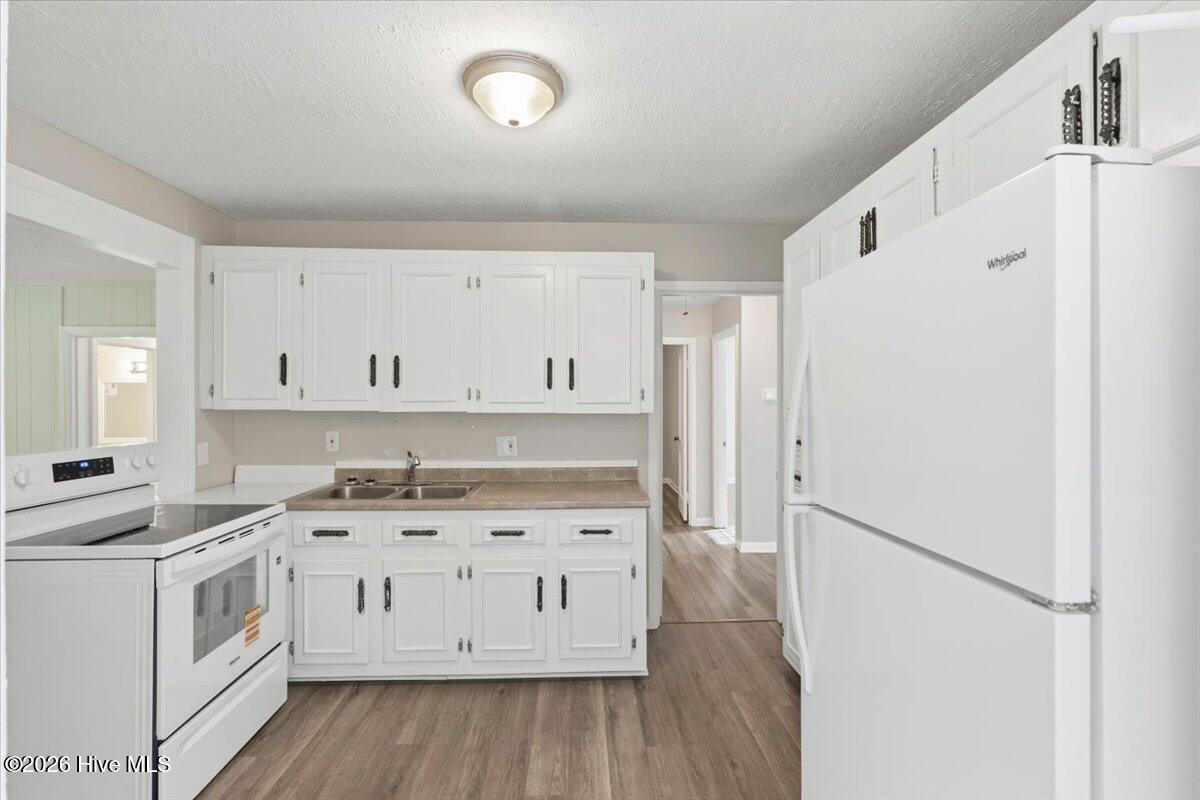 2512 Elderberry Drive Property Photo 8